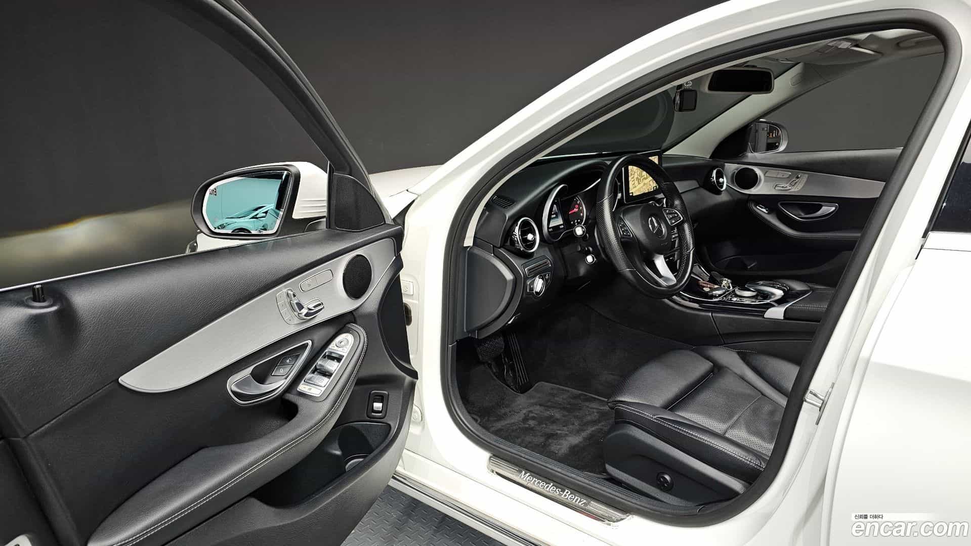 C-Class Mercedes-Benz 2016.8-OPTION-015