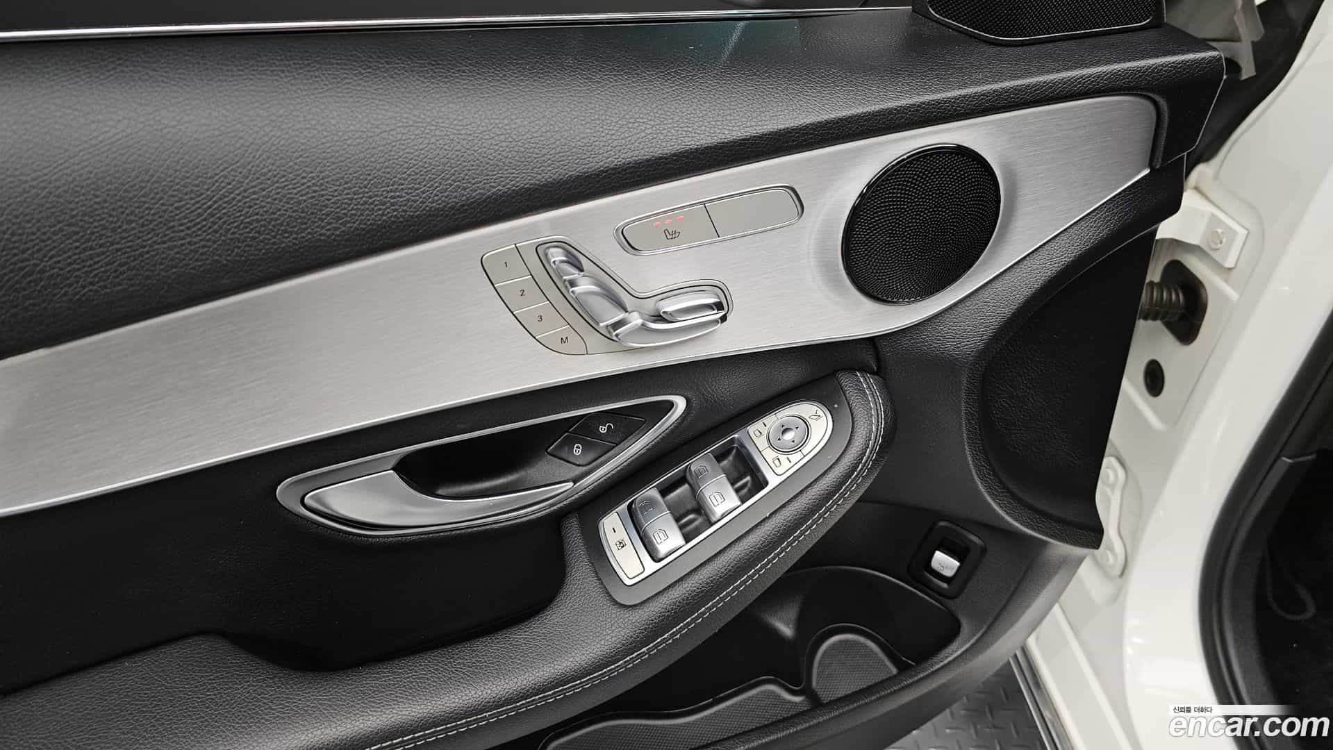 C-Class Mercedes-Benz 2016.8-OPTION-021