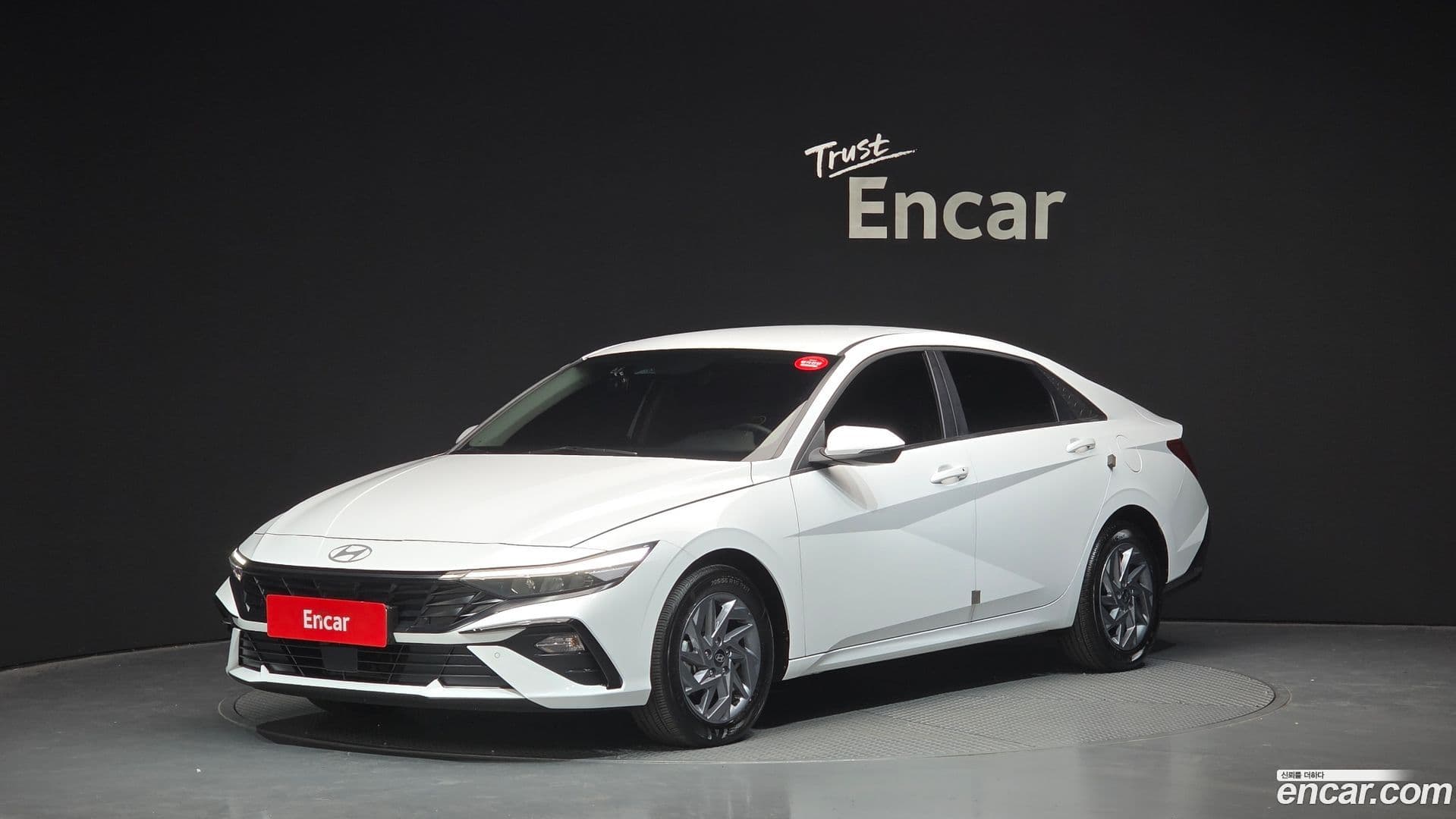 Main__Slider__Photo:AVANTE Hyundai 2024.6-0