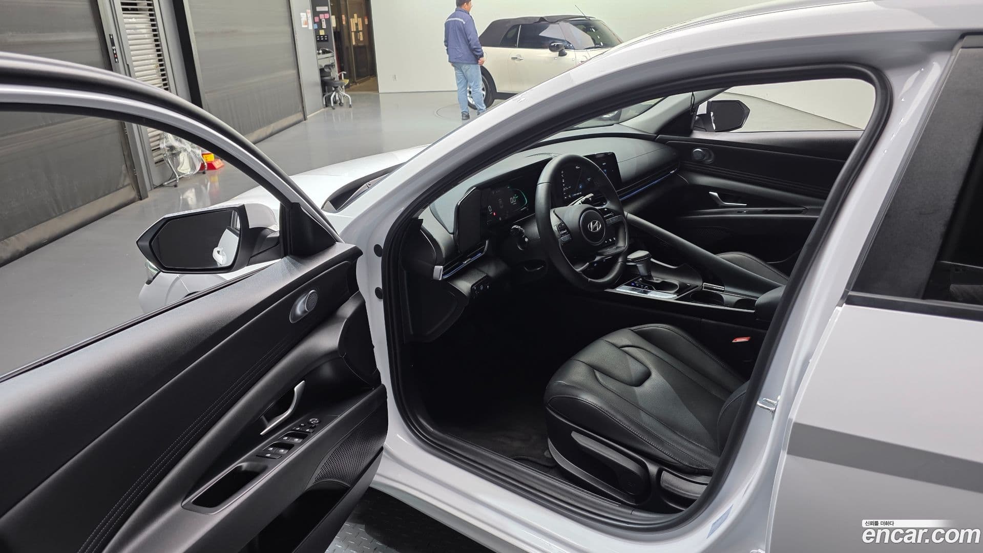 Main__Slider__Photo:AVANTE Hyundai 2024.6-9