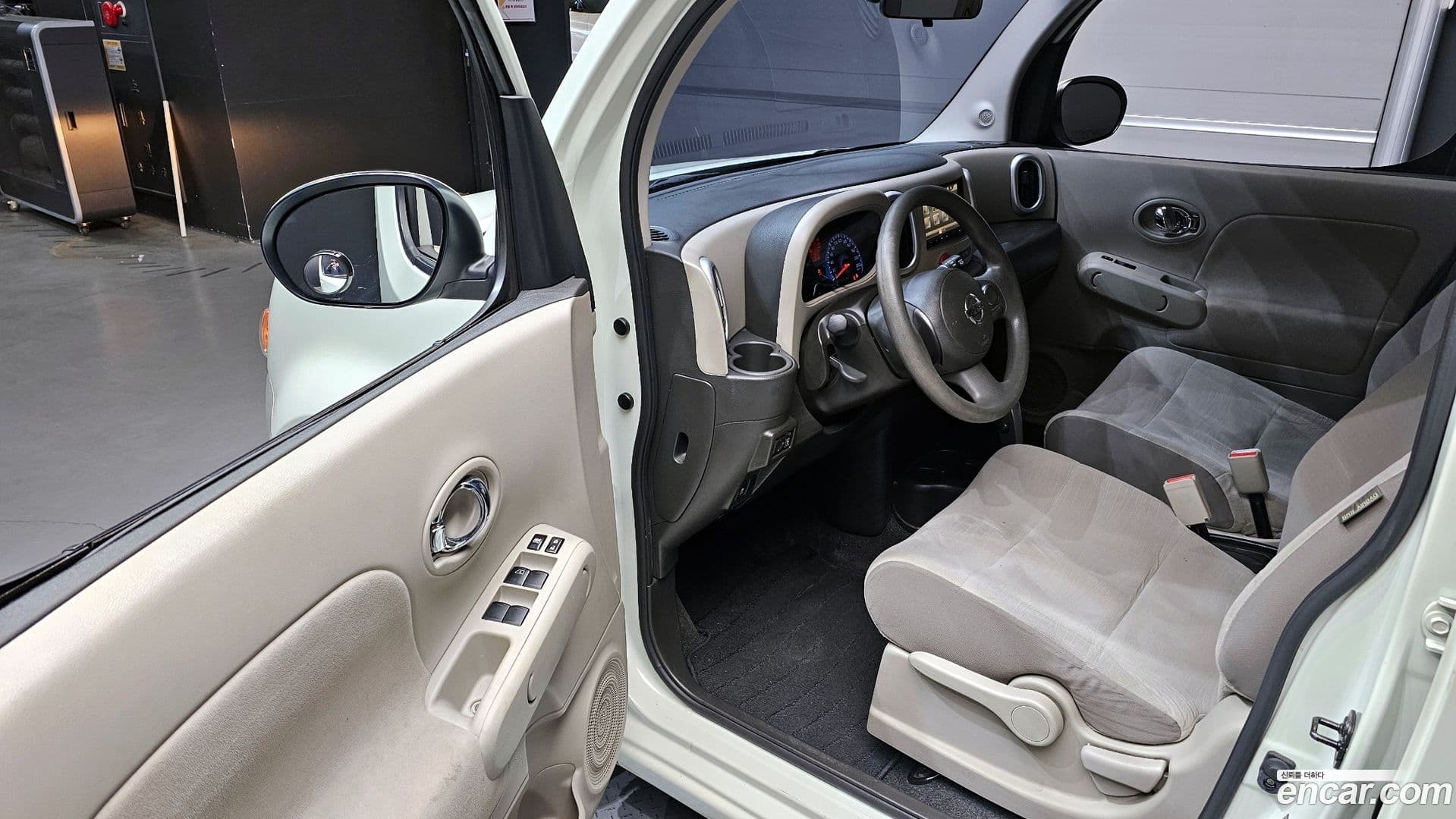 Main__Slider__Photo:Cube Nissan 2011.11-9