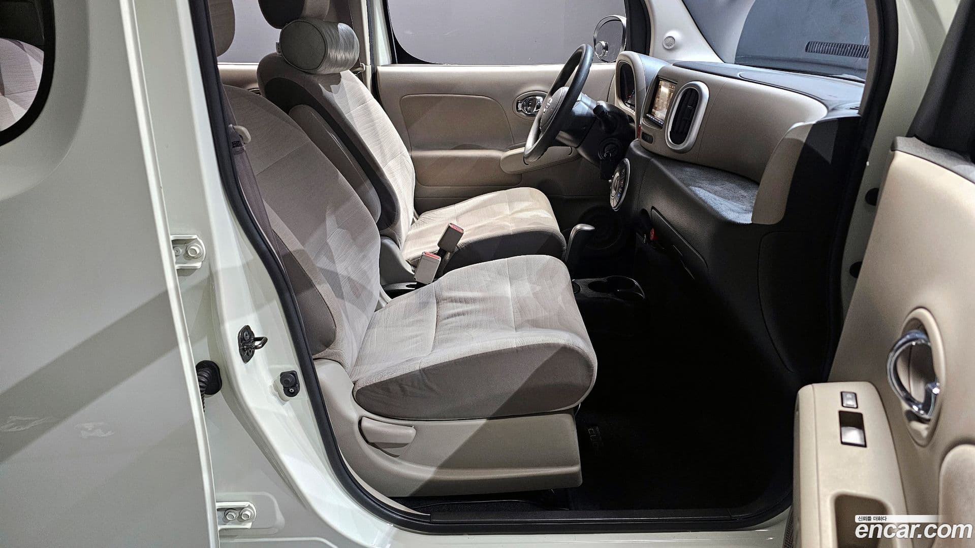 Main__Slider__Photo:Cube Nissan 2011.11-10