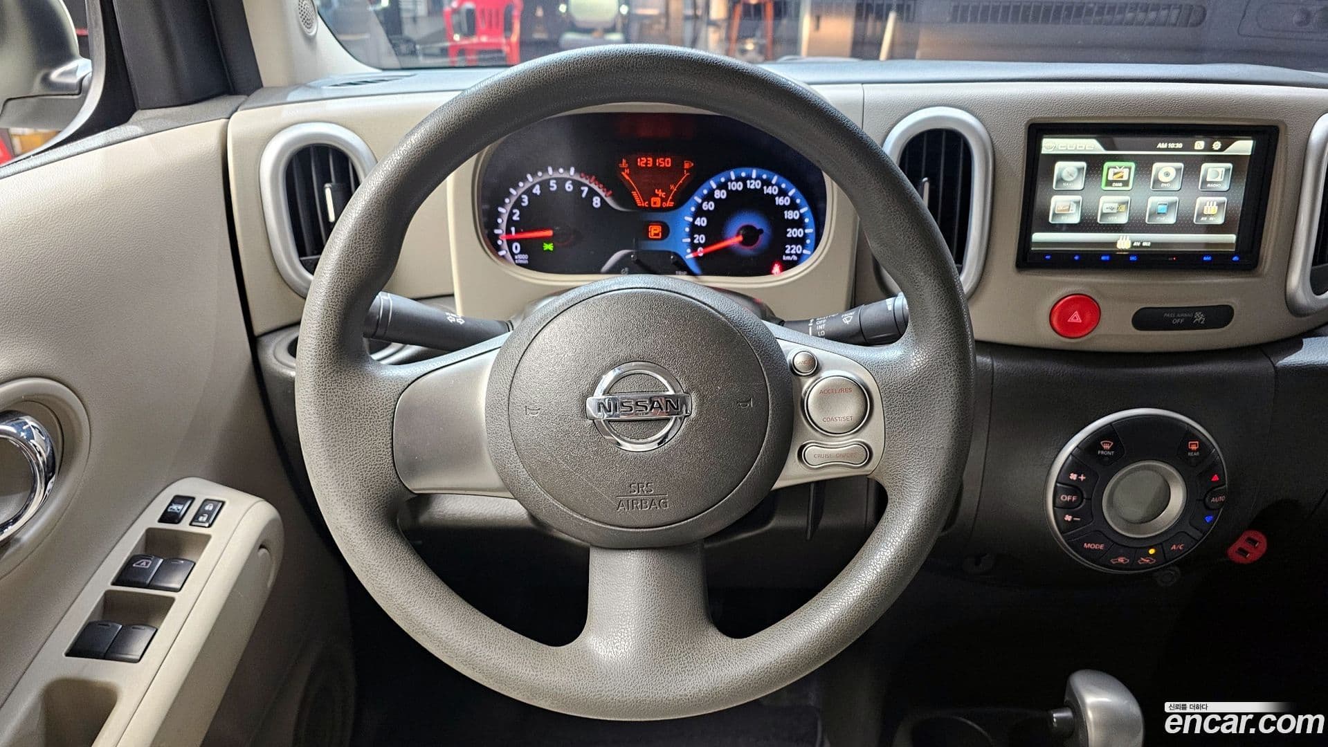 Main__Slider__Photo:Cube Nissan 2011.11-13