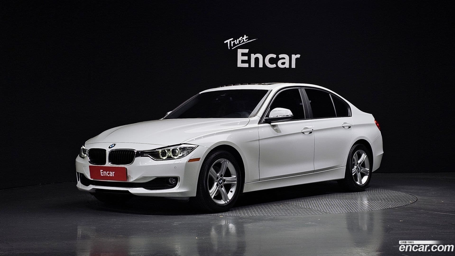 Main__Slider__Photo:3-Series BMW 2013.10-0