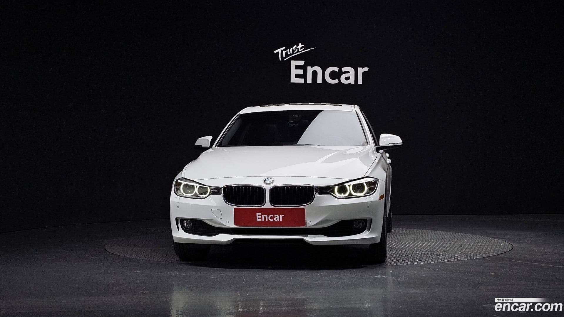 Main__Slider__Photo:3-Series BMW 2013.10-2