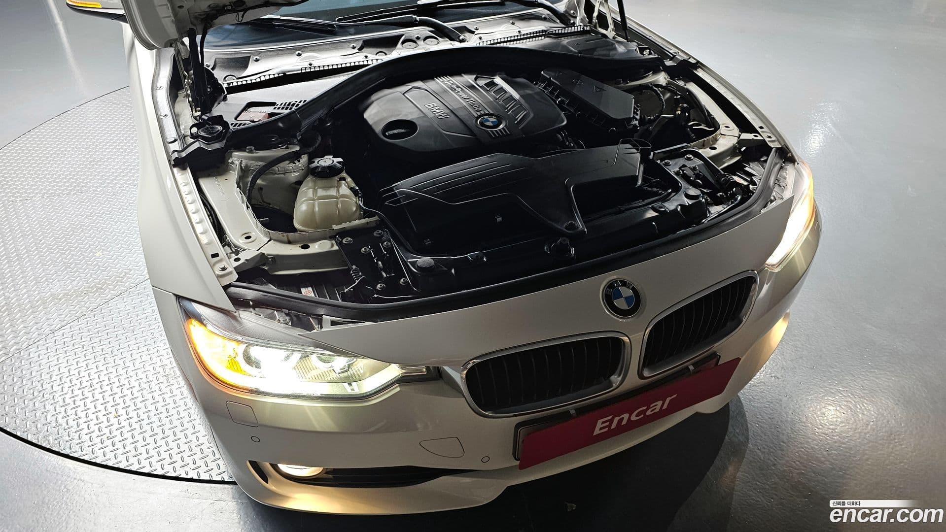 Main__Slider__Photo:3-Series BMW 2013.10-5