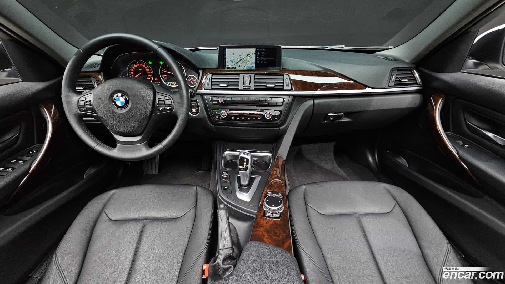 3-Series BMW 2013.10-INNER-007