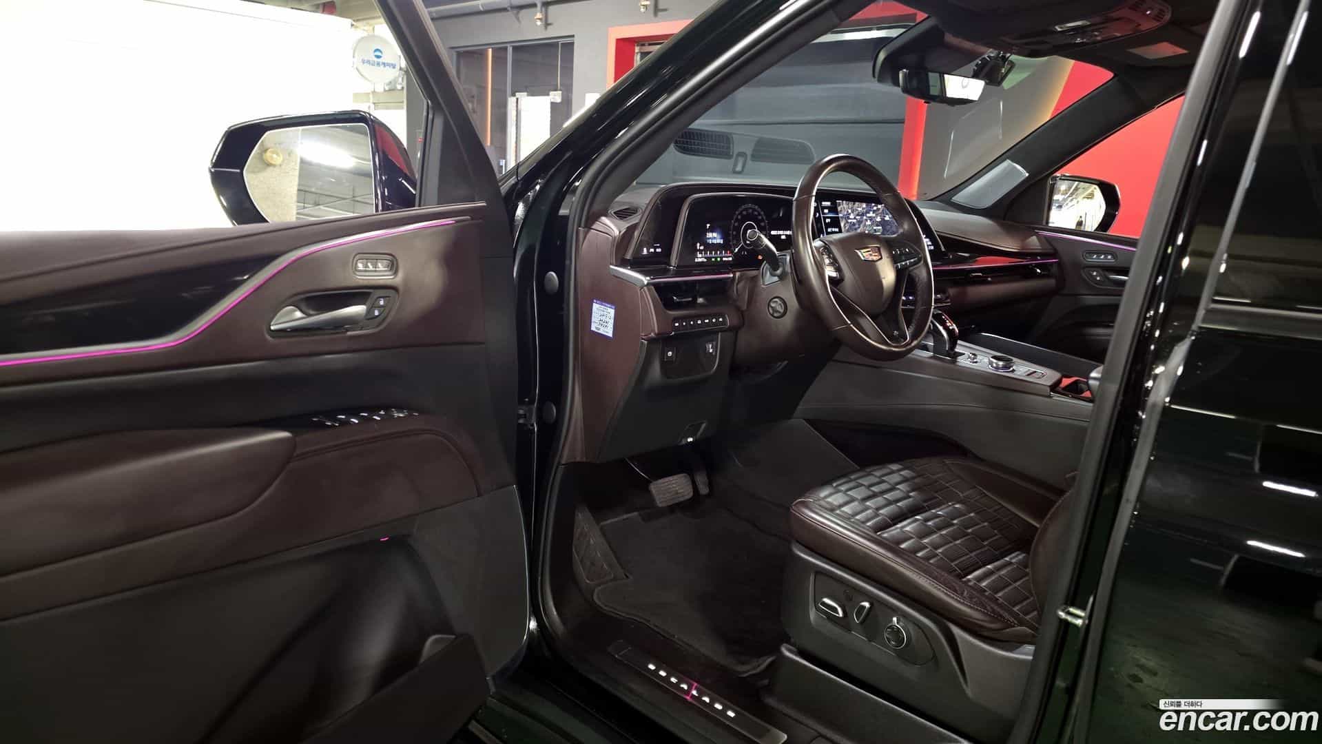 Escalade Cadillac 2023.0-INNER-010