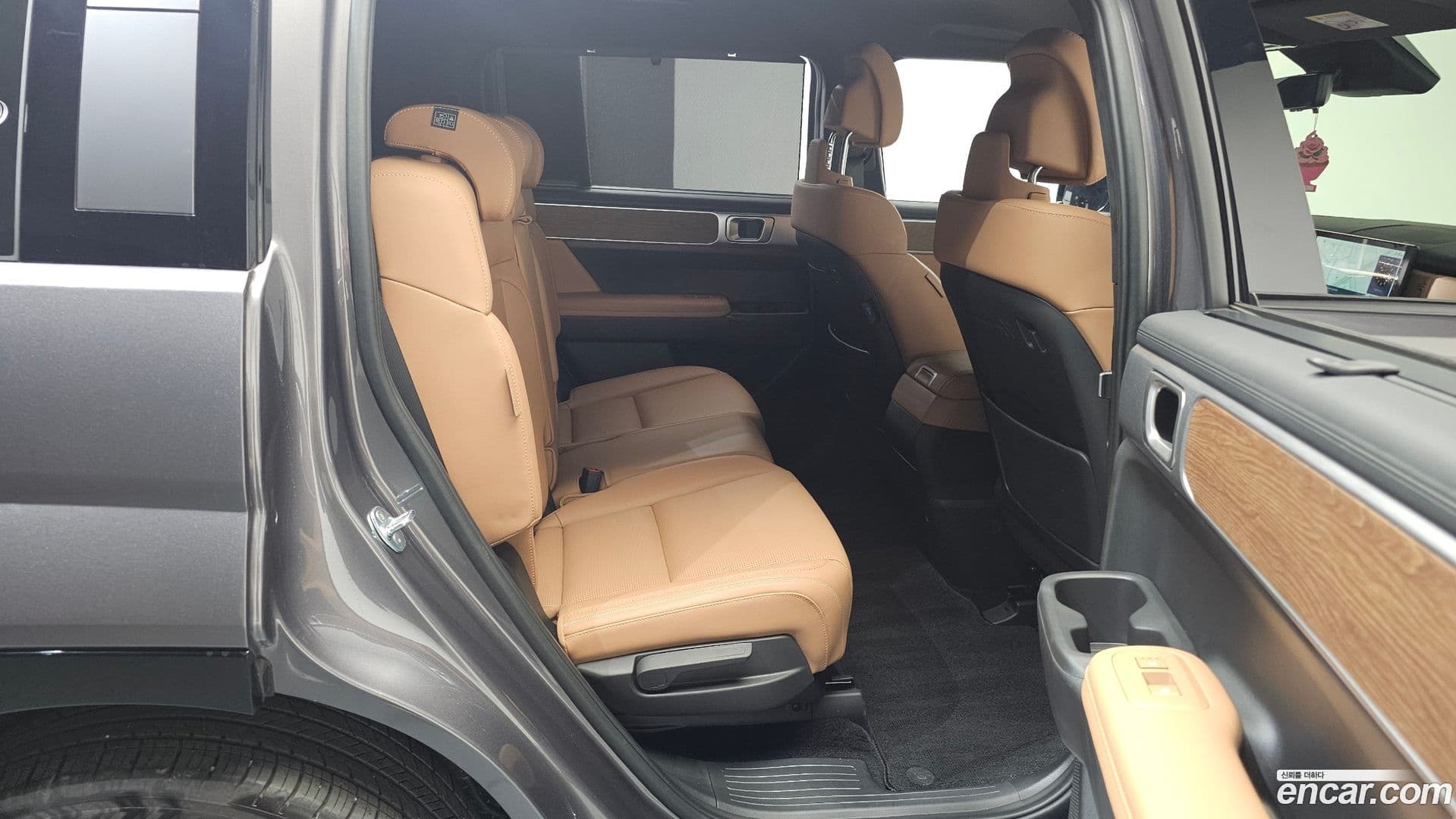 Main__Slider__Photo:Santafe Hyundai 2023.10-11