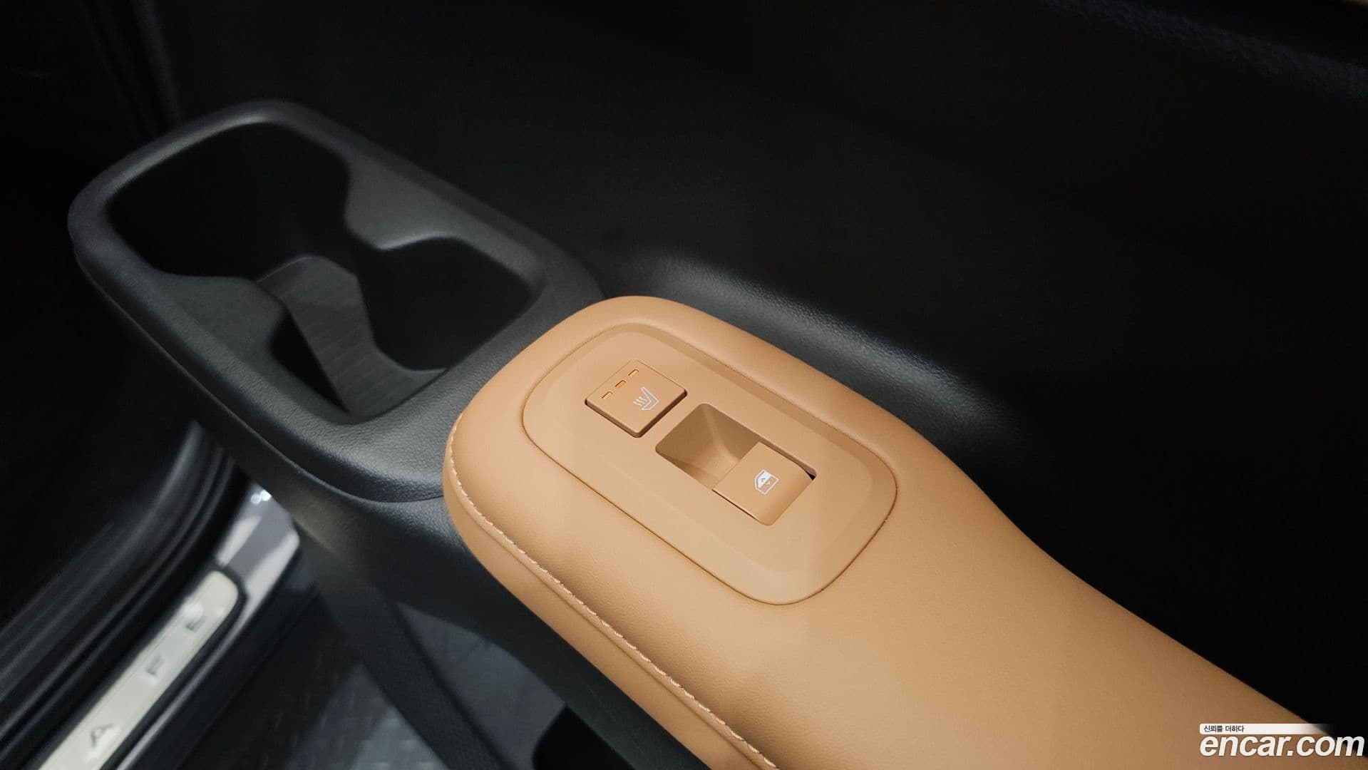 Main__Slider__Photo:Santafe Hyundai 2023.10-18