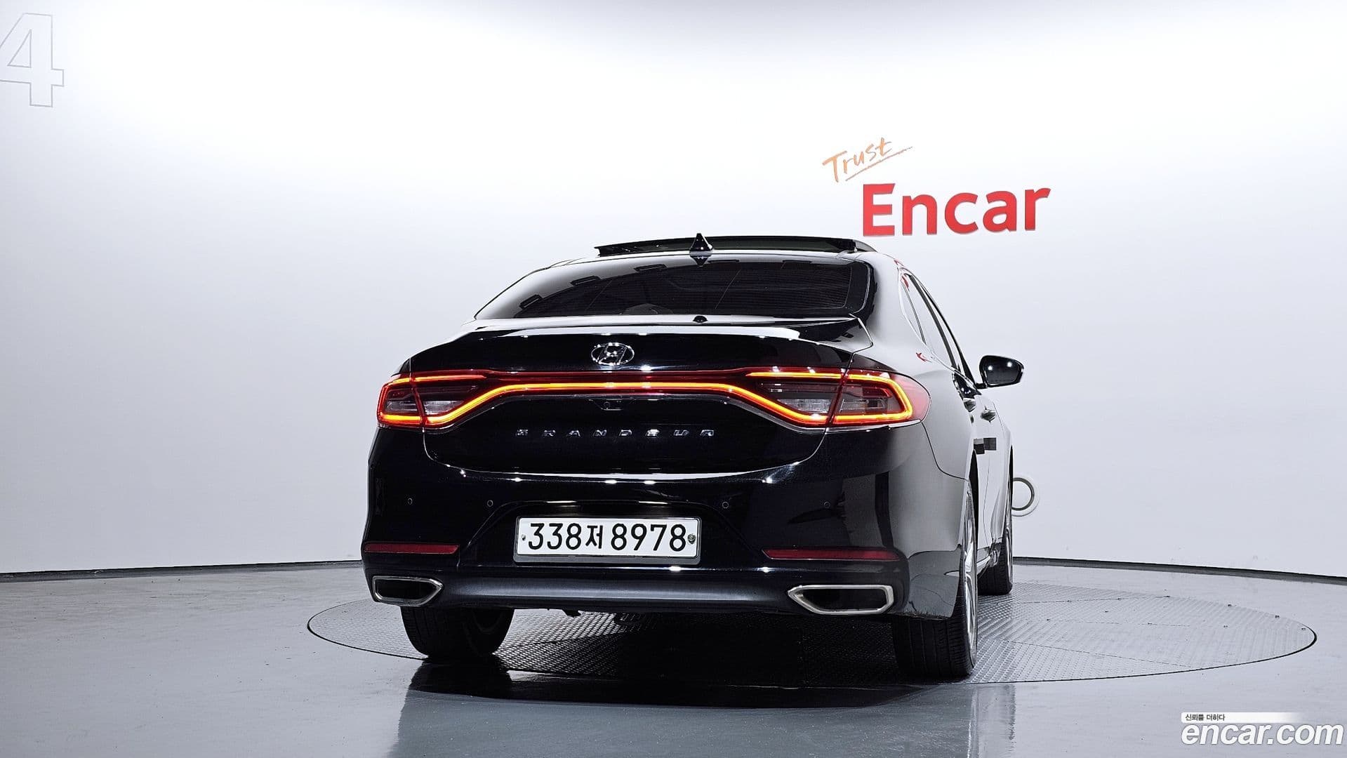 Main__Slider__Photo:Grandeur Hyundai 2018.1-3