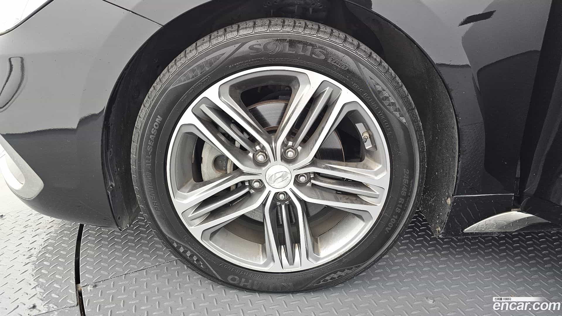 Grandeur Hyundai 2018.1-OUTER-005