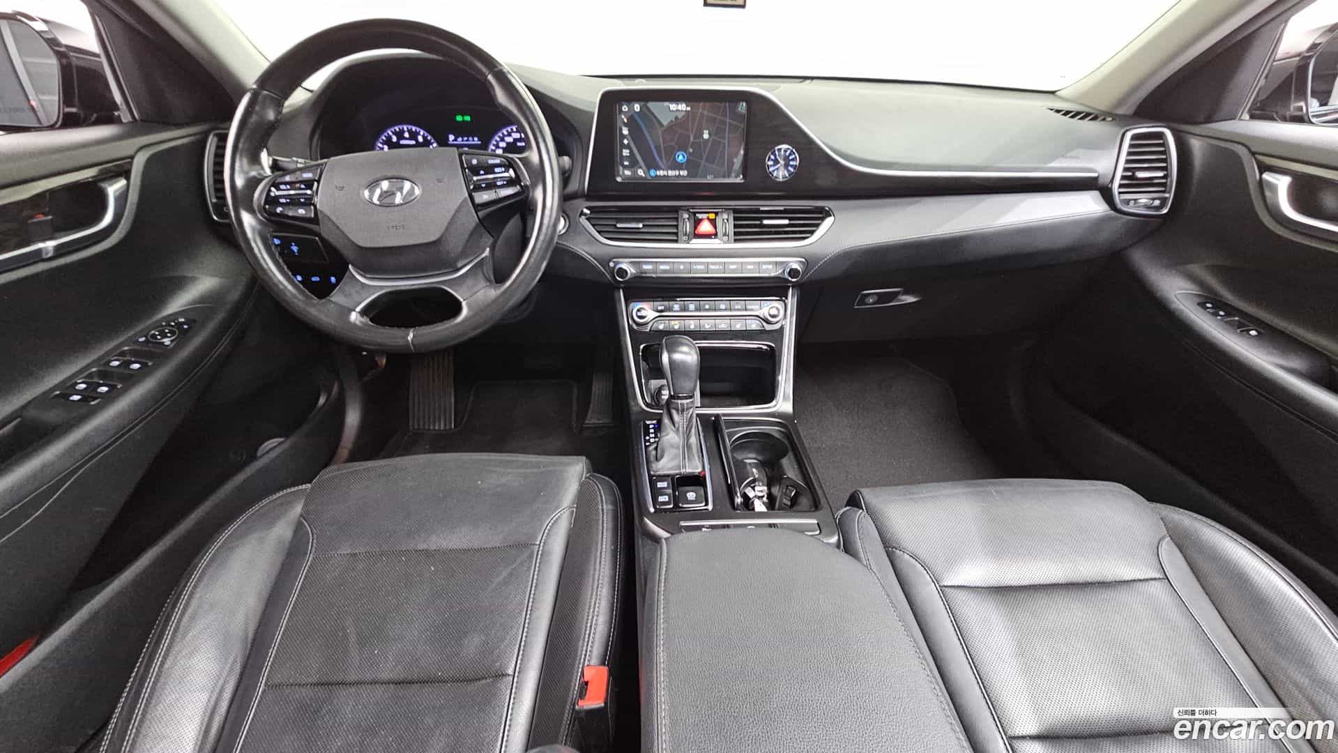 Grandeur Hyundai 2018.1-INNER-007