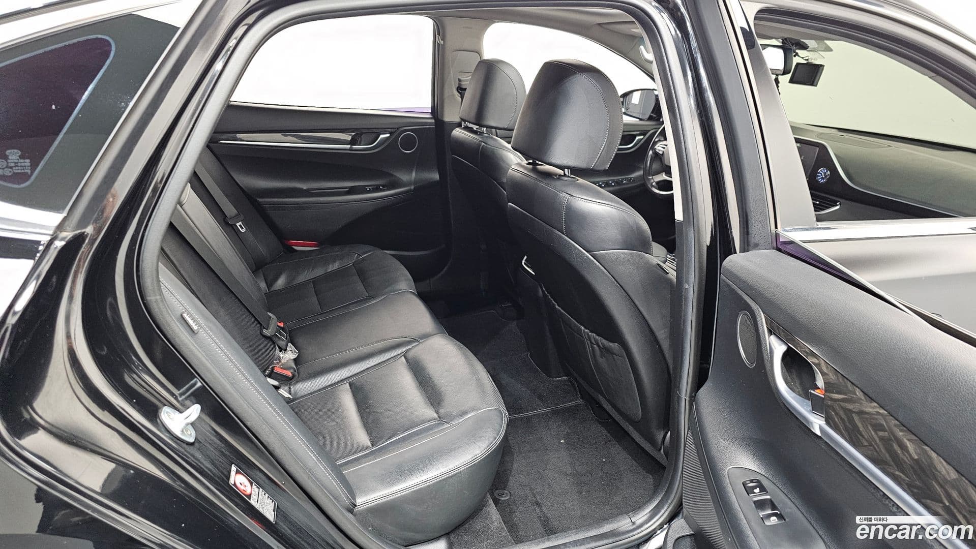 Main__Slider__Photo:Grandeur Hyundai 2018.1-11