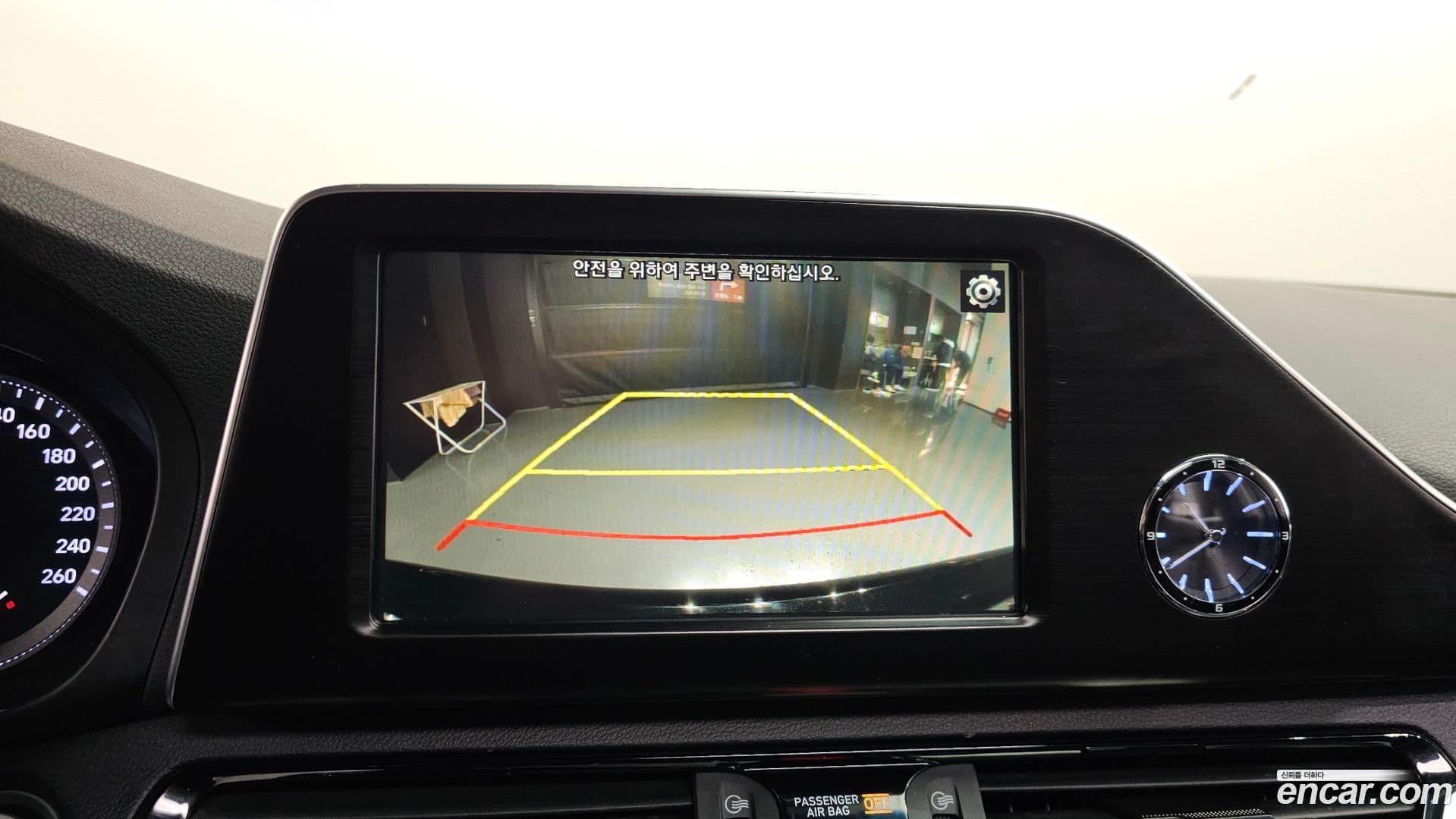 Main__Slider__Photo:Grandeur Hyundai 2018.1-14