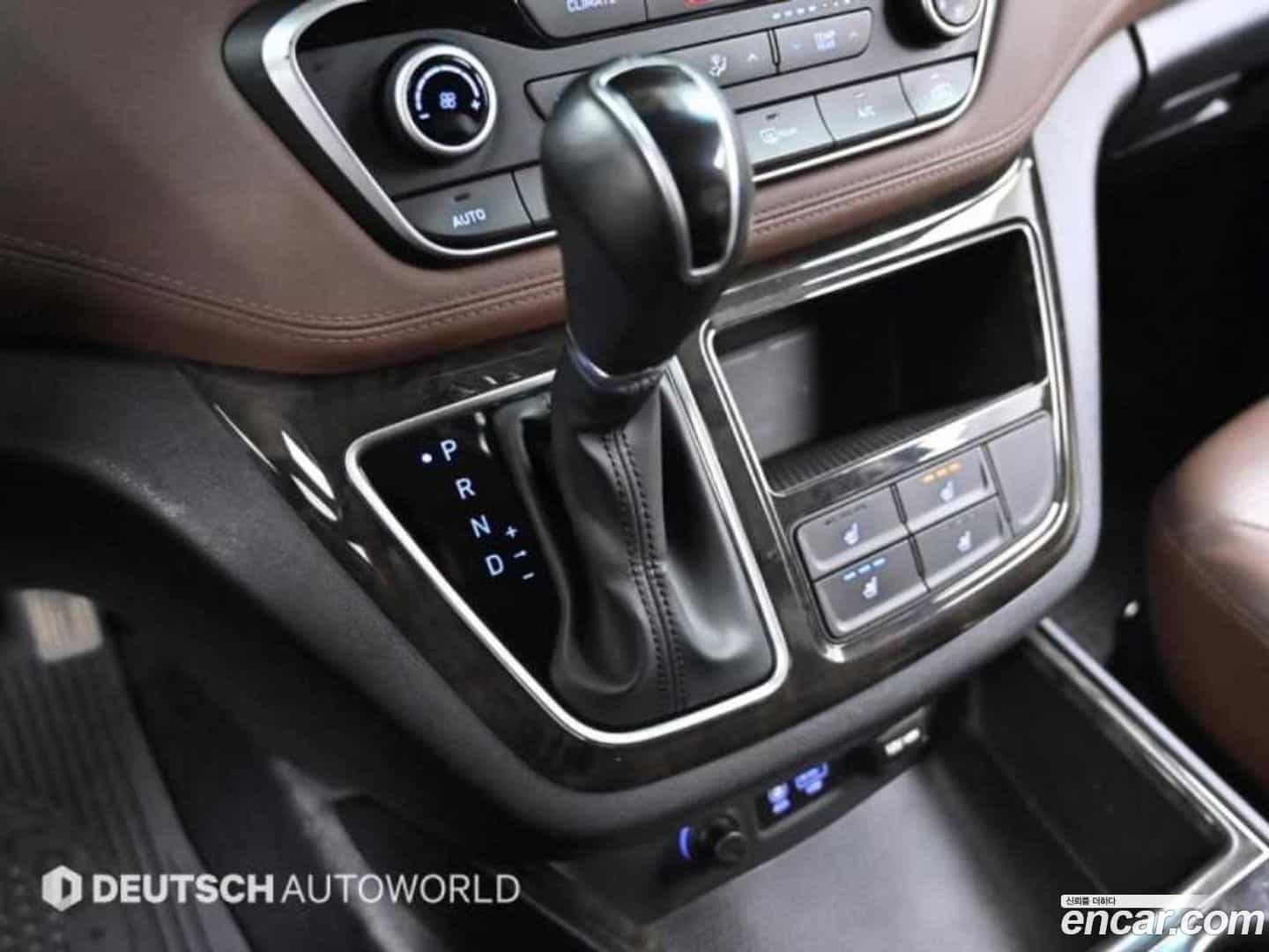 Starex Hyundai 2018.10-INNER-009