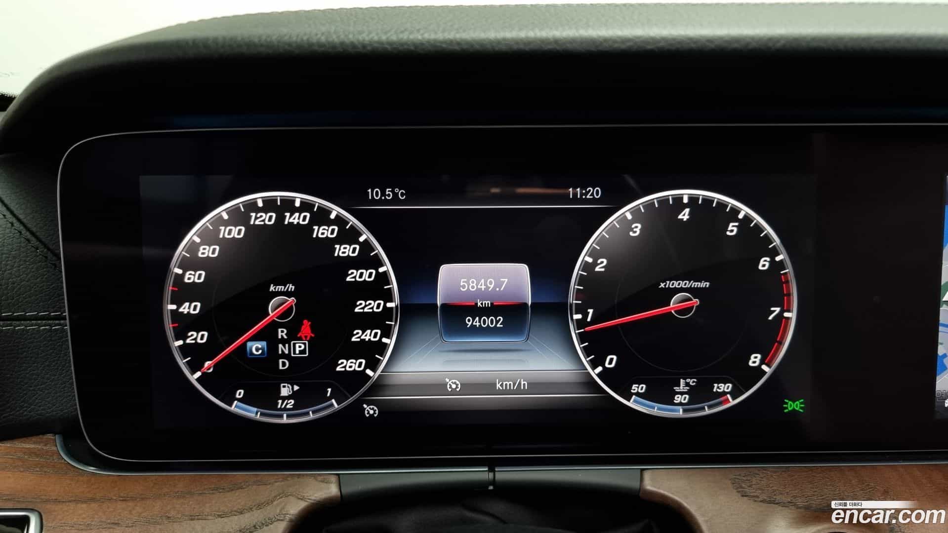 E-Class Mercedes-Benz 2018.10-INNER-008