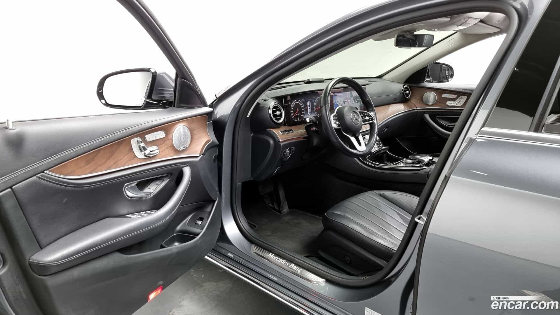E-Class Mercedes-Benz 2018.10-INNER-010