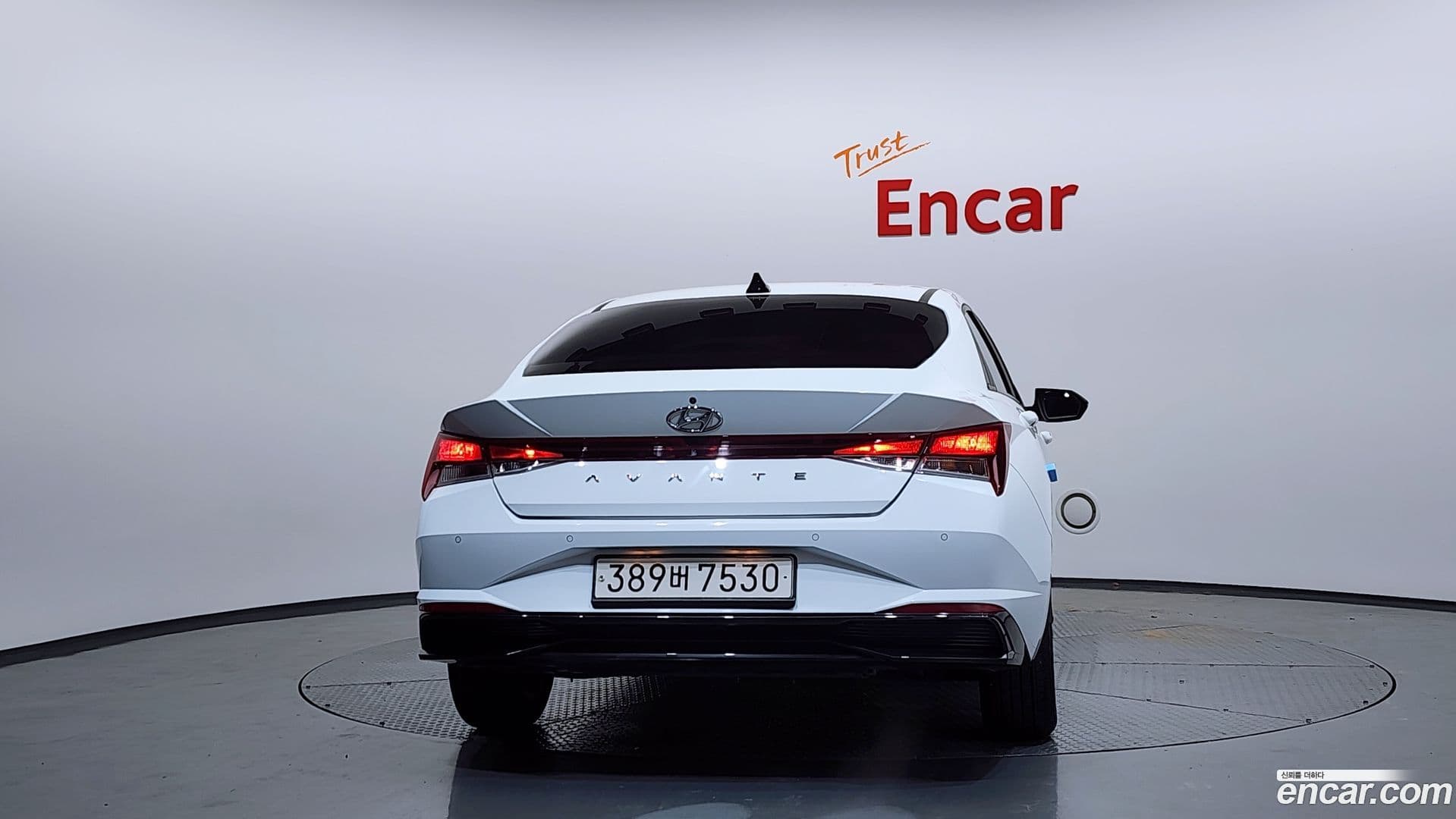 Main__Slider__Photo:AVANTE Hyundai 2022.4-3