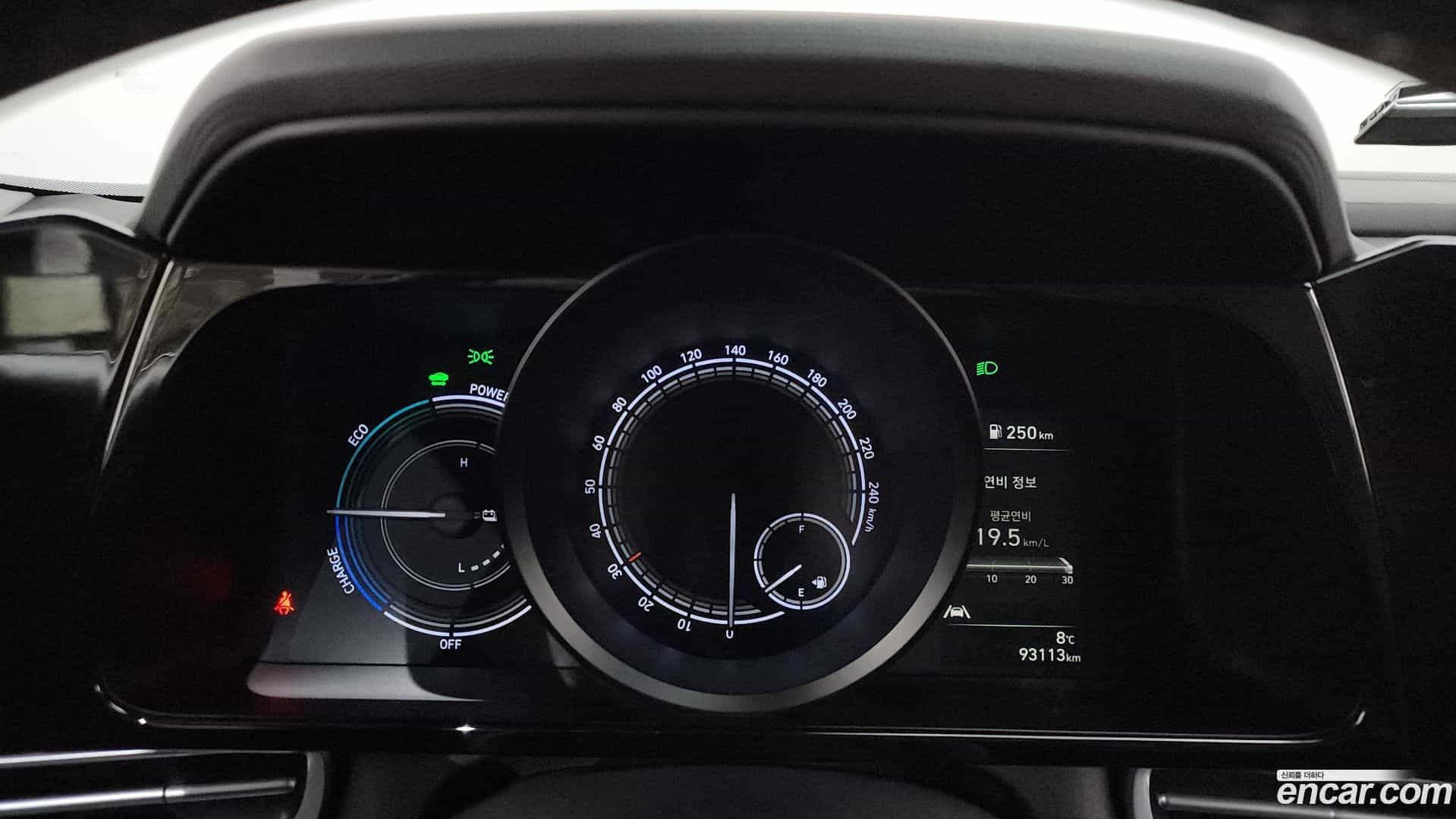 AVANTE Hyundai 2022.4-INNER-008