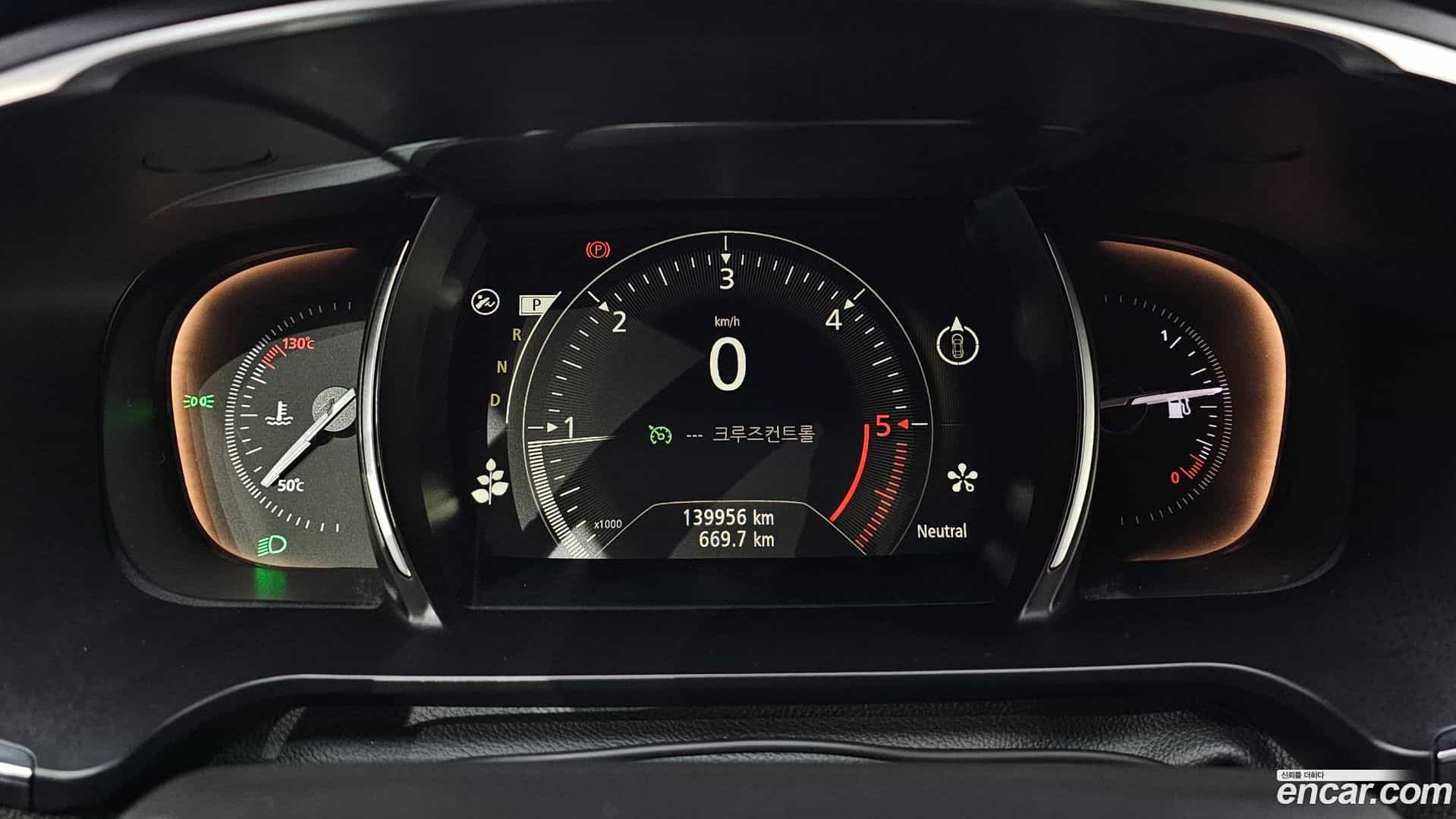 SM6 Renault Korea 2017.11-INNER-008