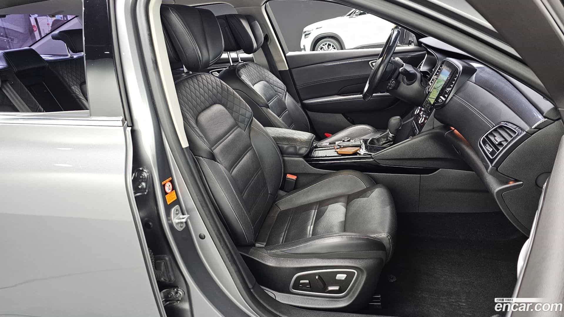 SM6 Renault Korea 2017.11-INNER-010