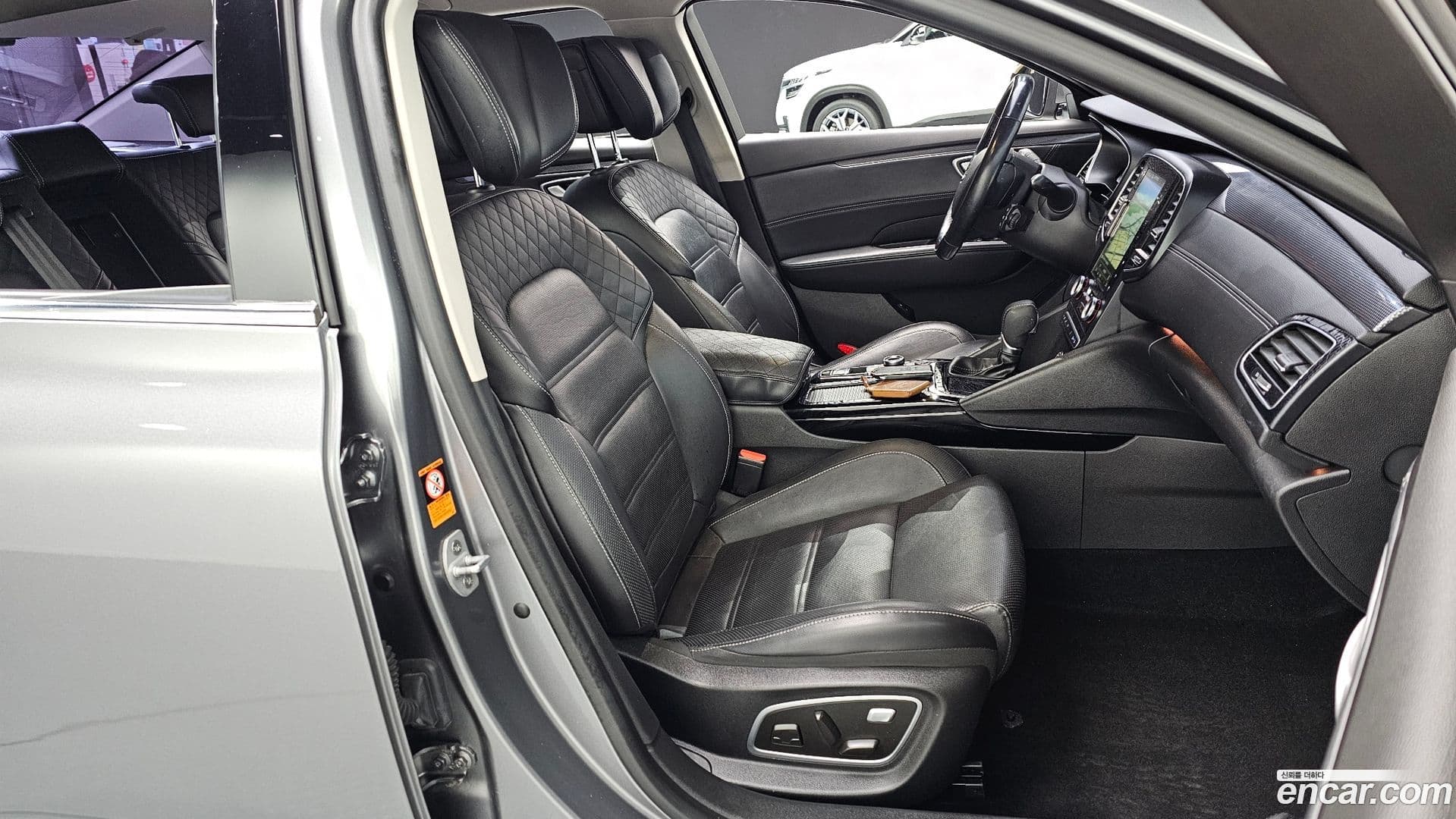 Main__Slider__Photo:SM6 Renault Korea 2017.11-9