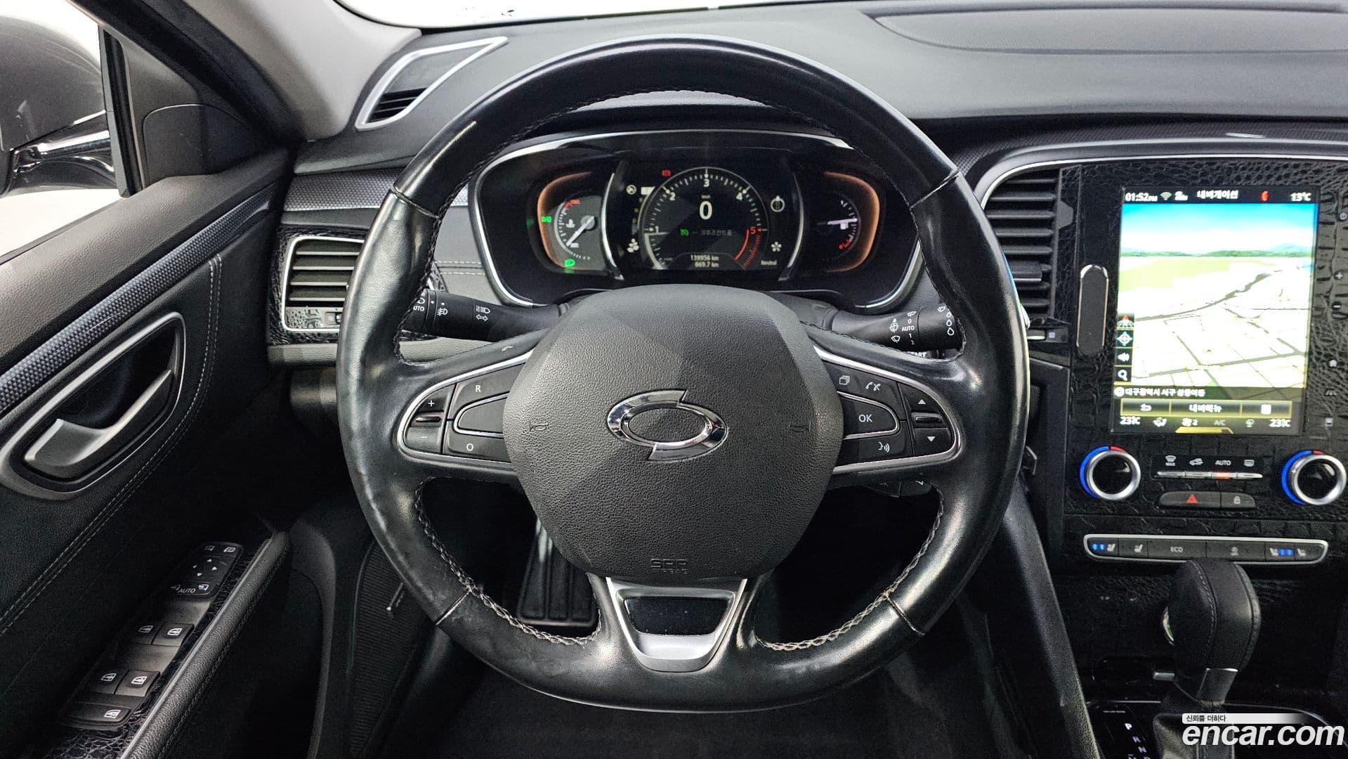 Main__Slider__Photo:SM6 Renault Korea 2017.11-13