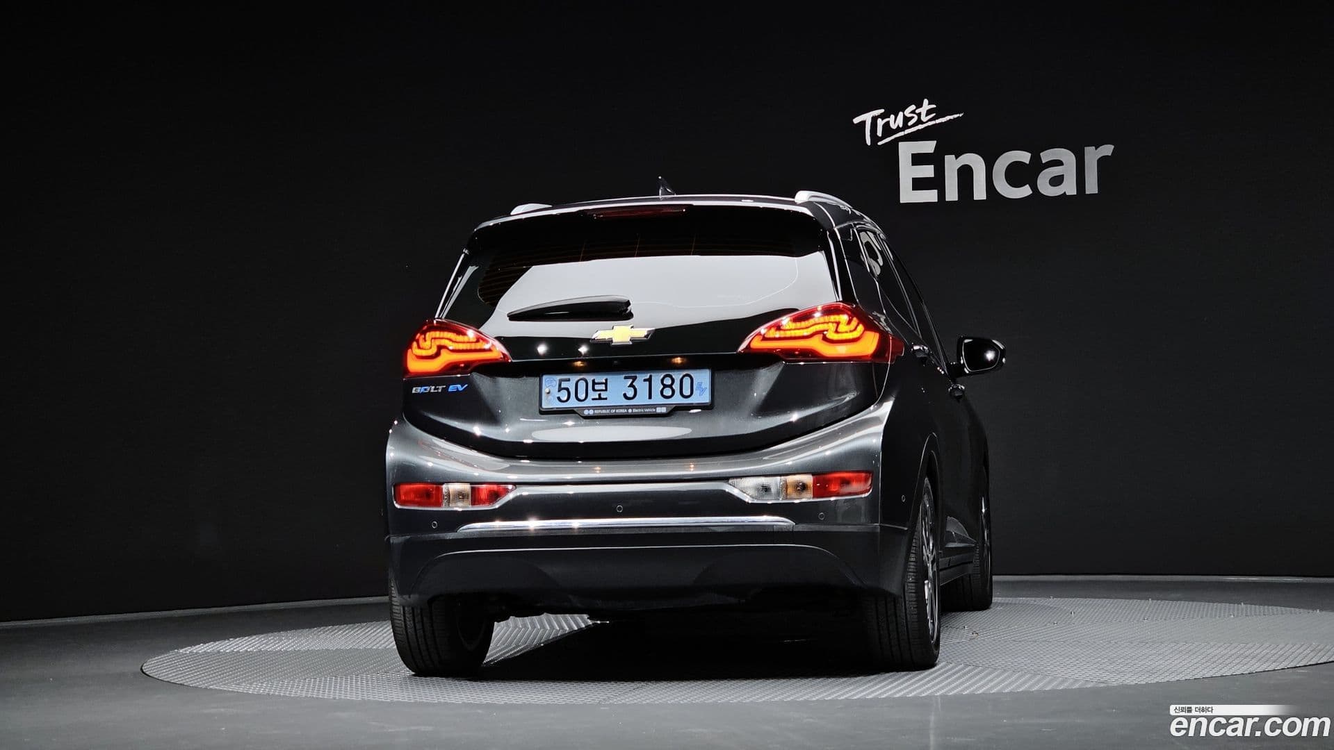 Main__Slider__Photo:Bolt EV Chevrolet 2019.10-3