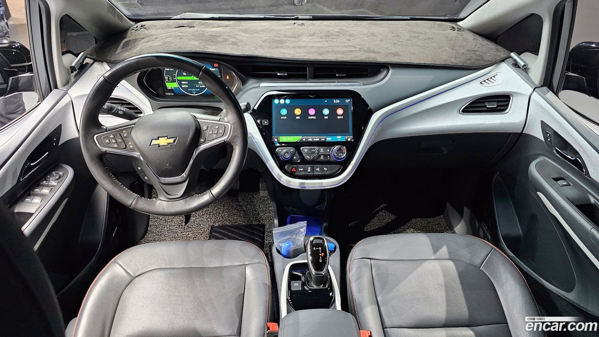 Main__Slider__Photo:Bolt EV Chevrolet 2019.10-6