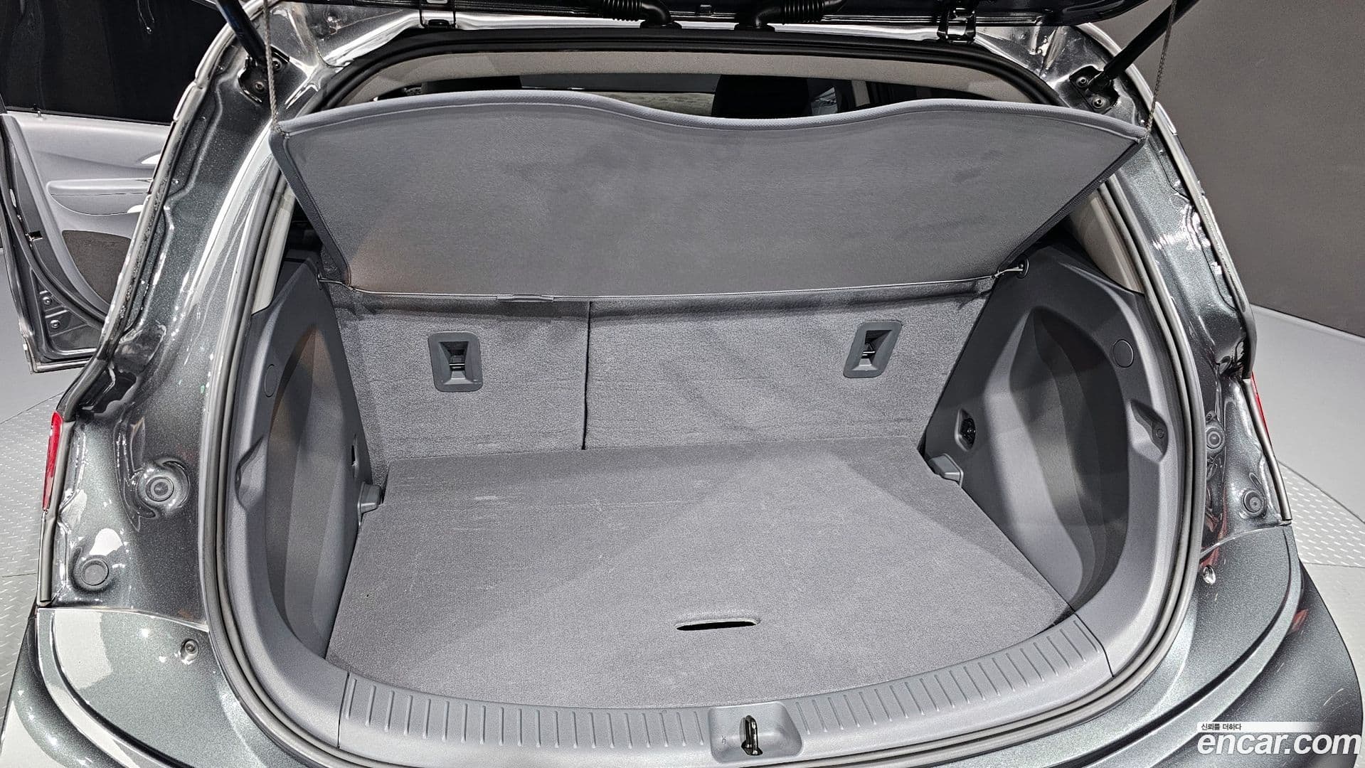 Main__Slider__Photo:Bolt EV Chevrolet 2019.10-19