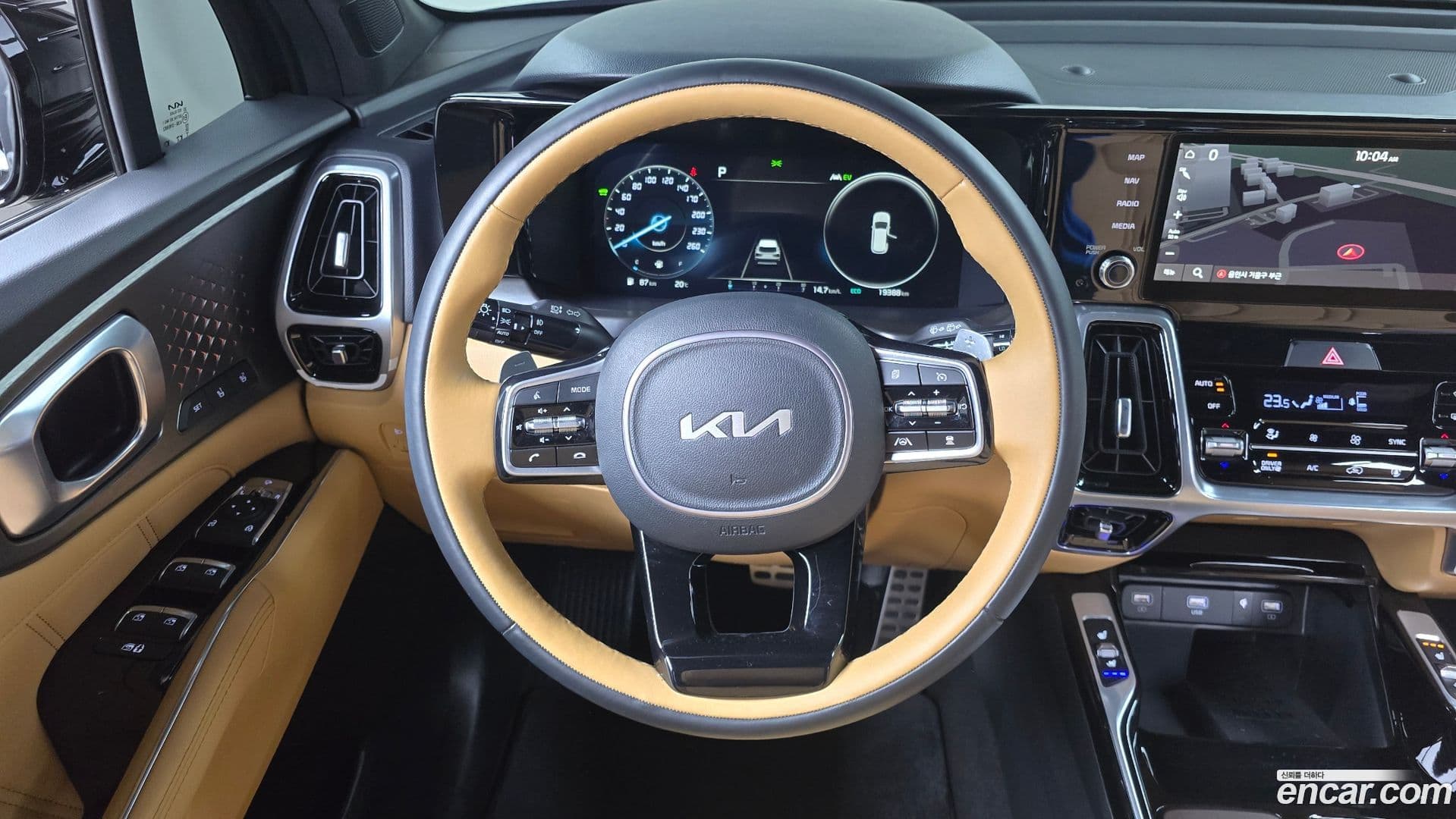 Main__Slider__Photo:Sorento Kia 2022.10-12