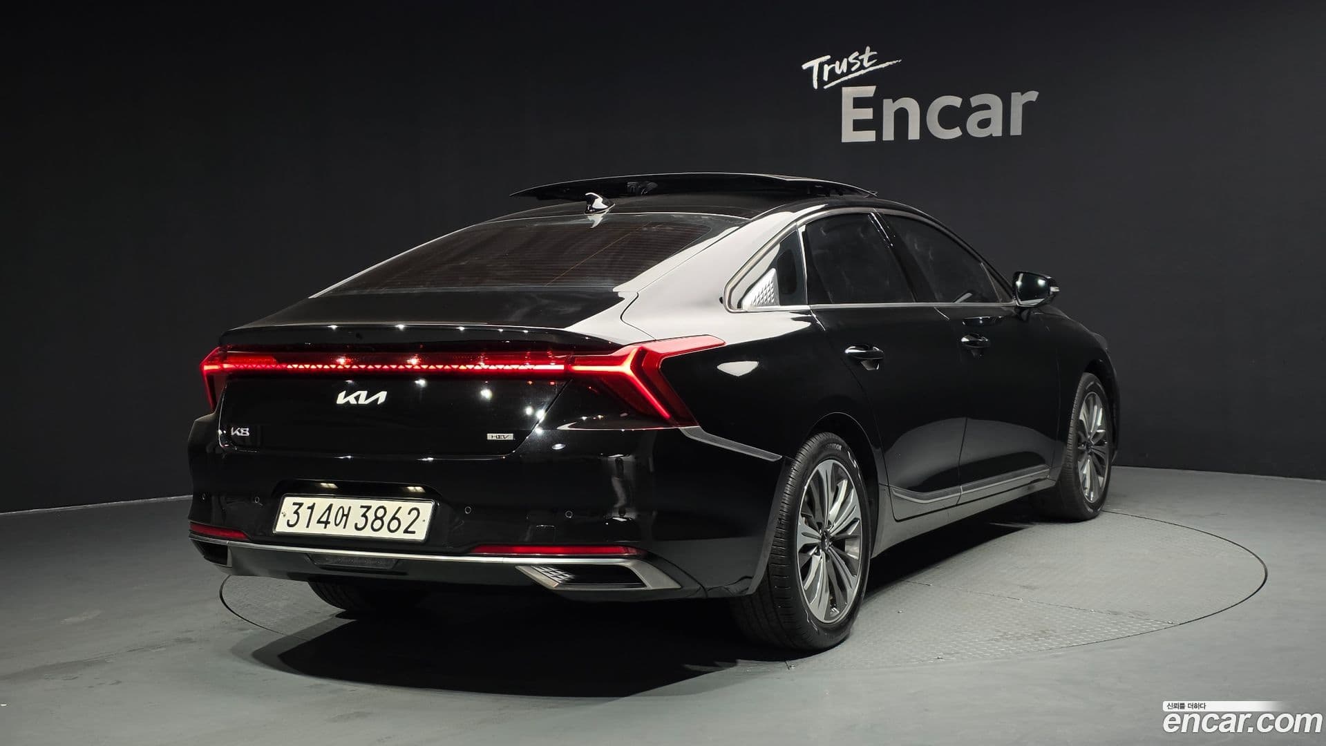 Main__Slider__Photo:K8 Kia 2021.10-1