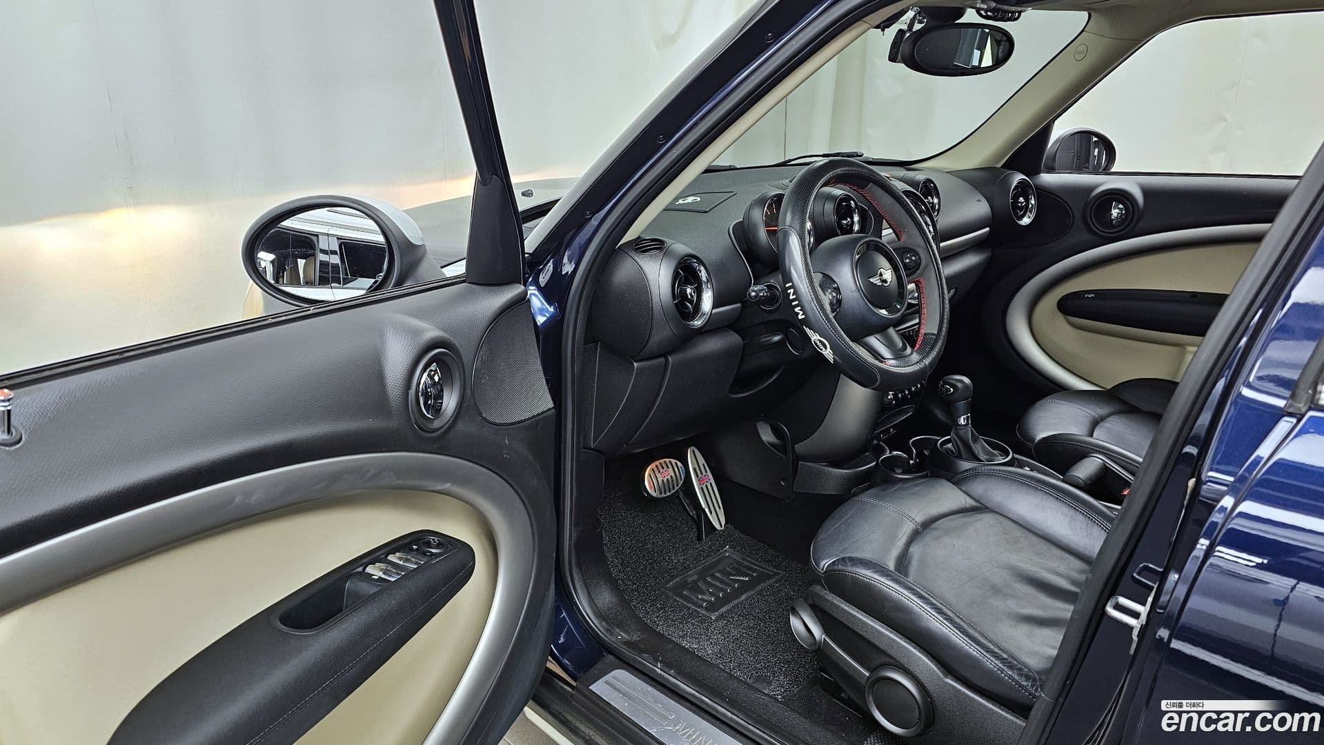 Main__Slider__Photo:Countryman Mini 2016.8-9