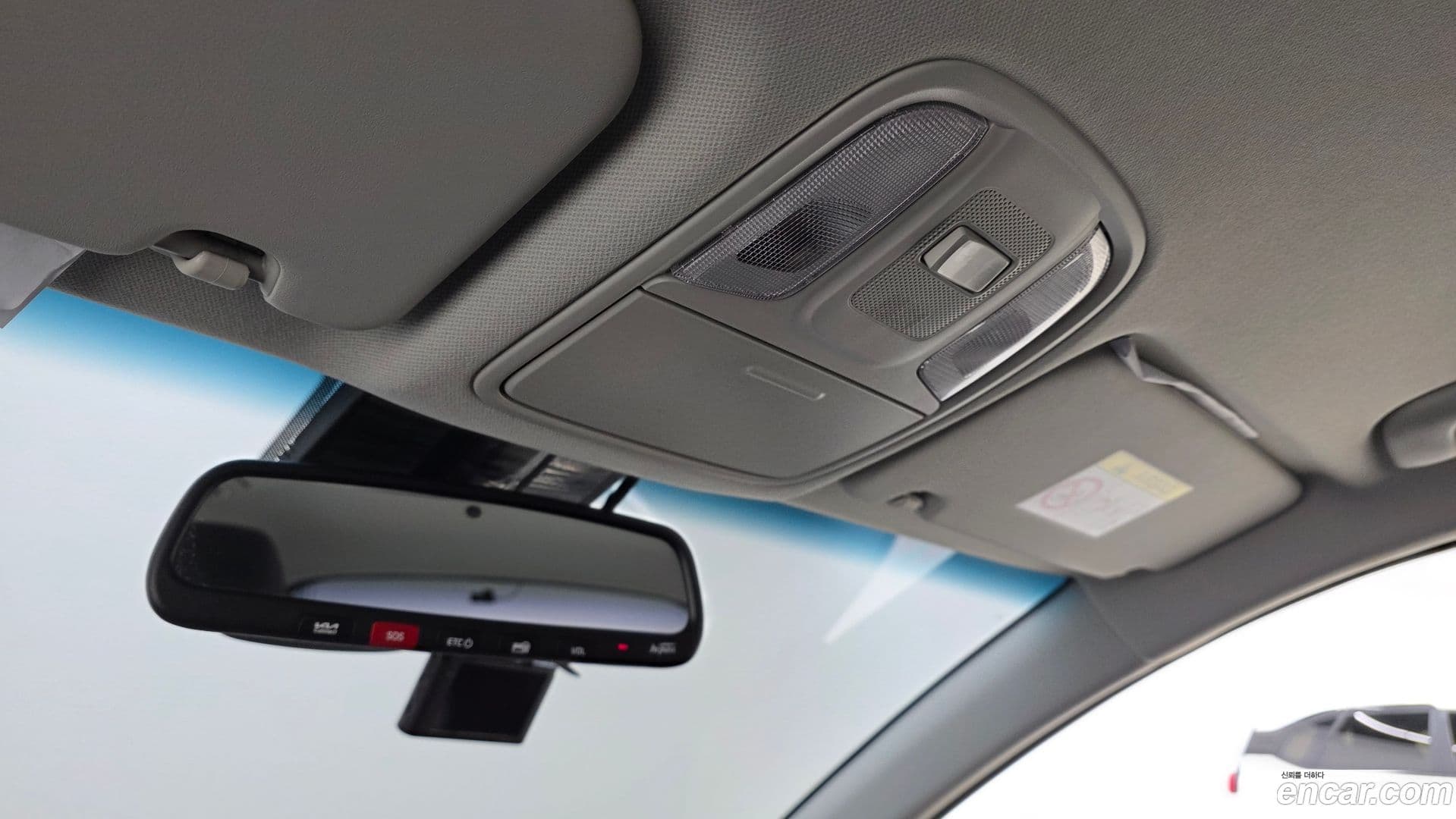 Main__Slider__Photo:Niro Kia 2021.10-16