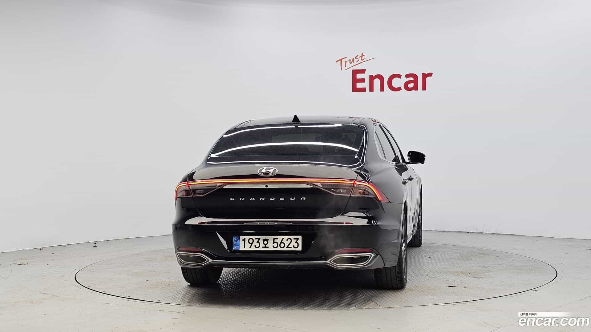 Grandeur Hyundai 2022.10-OUTER-004