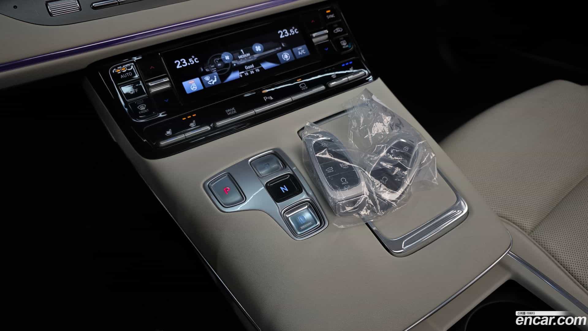 Grandeur Hyundai 2022.10-INNER-009