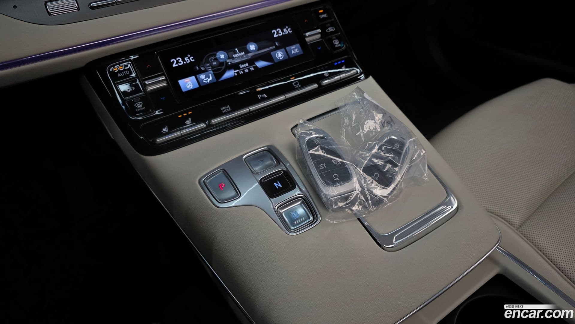 Main__Slider__Photo:Grandeur Hyundai 2022.10-8