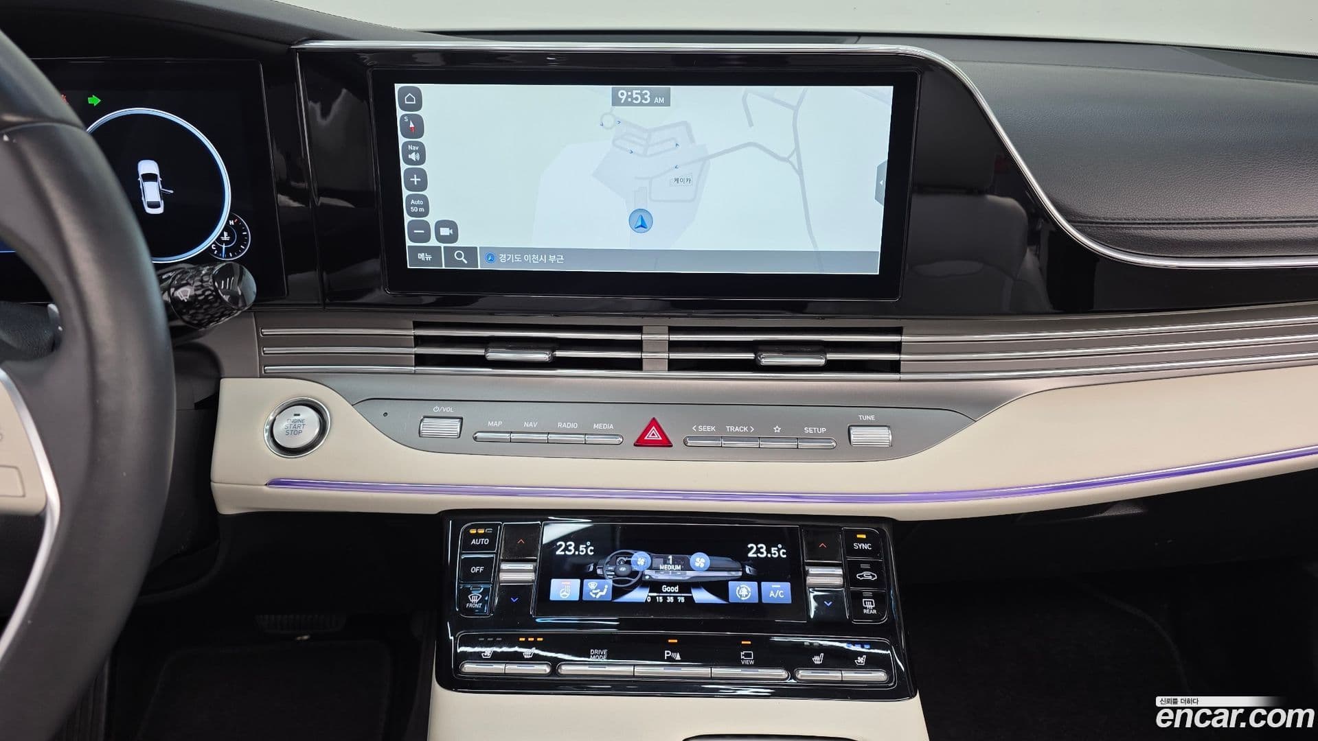 Main__Slider__Photo:Grandeur Hyundai 2022.10-13