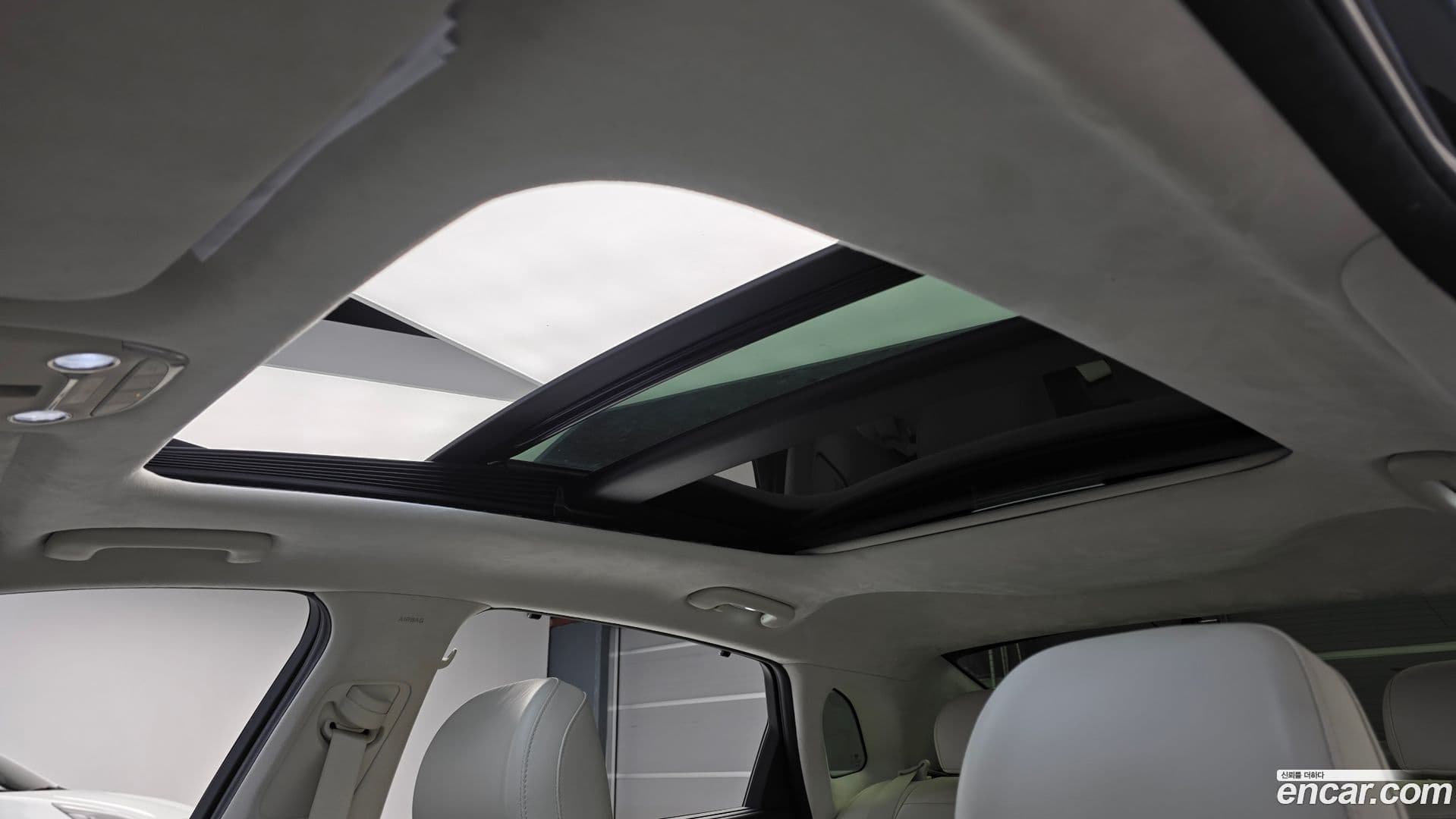 Main__Slider__Photo:Grandeur Hyundai 2022.10-18