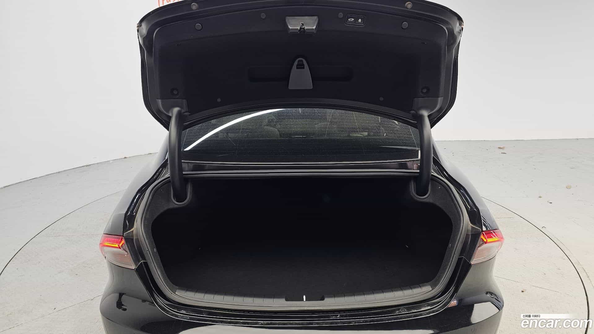 Grandeur Hyundai 2022.10-OPTION-024