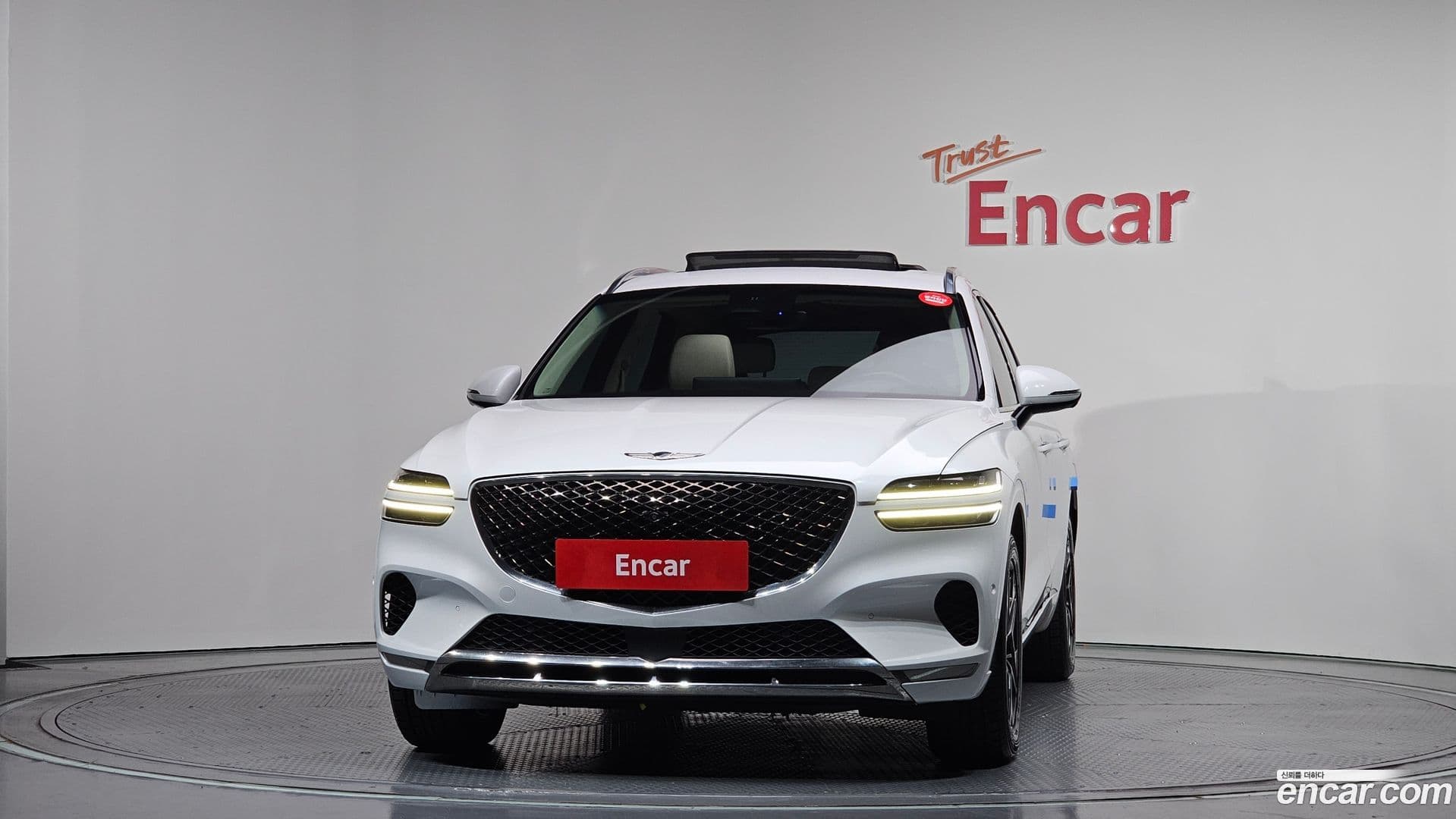 Main__Slider__Photo:GV70 Genesis 2021.1-2