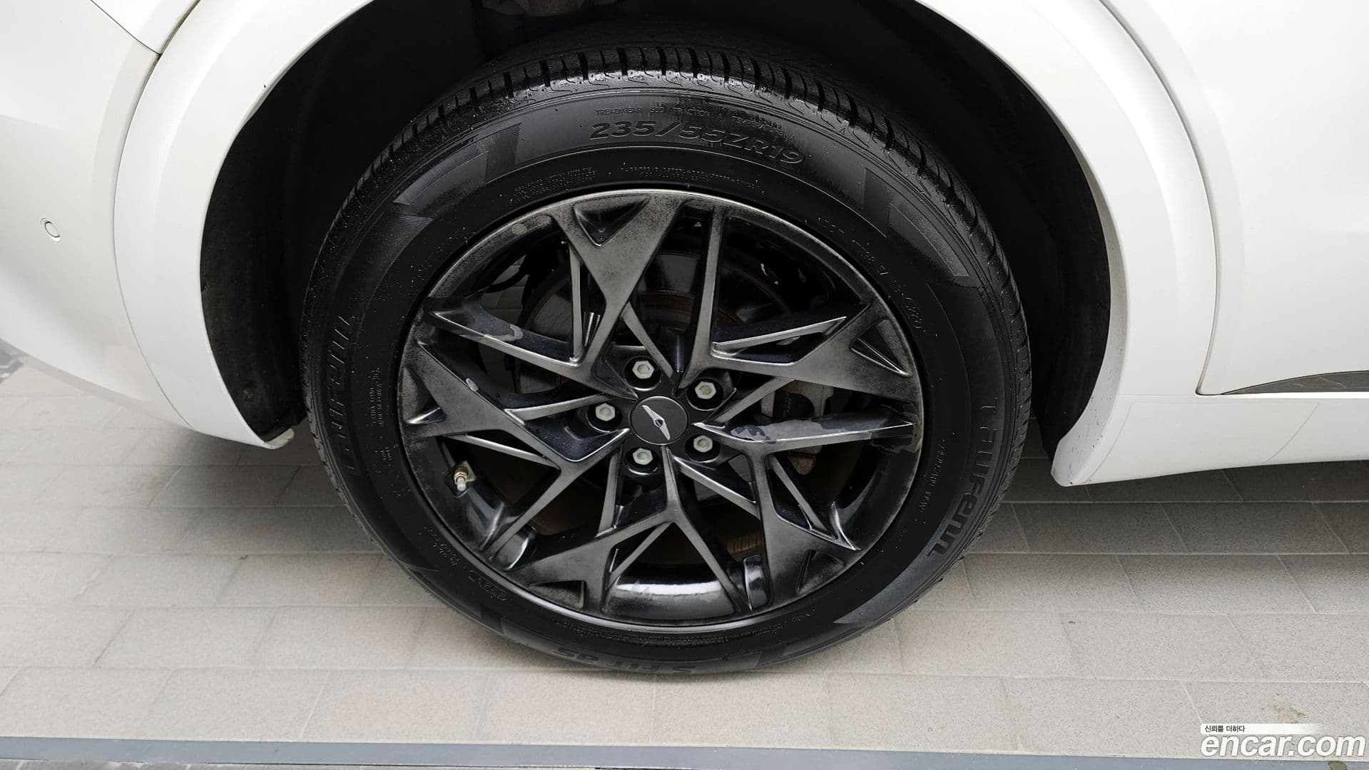 Main__Slider__Photo:GV70 Genesis 2021.1-4