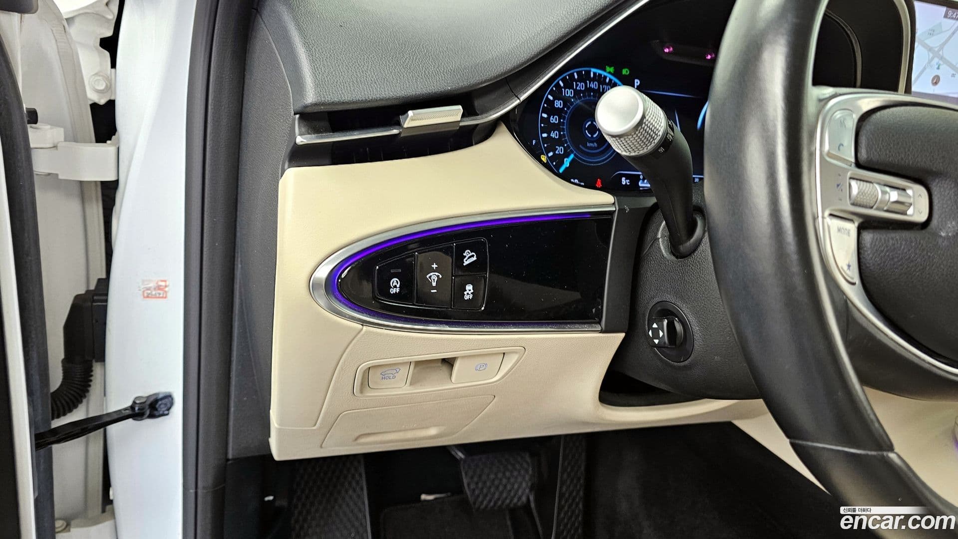 Main__Slider__Photo:GV70 Genesis 2021.1-15