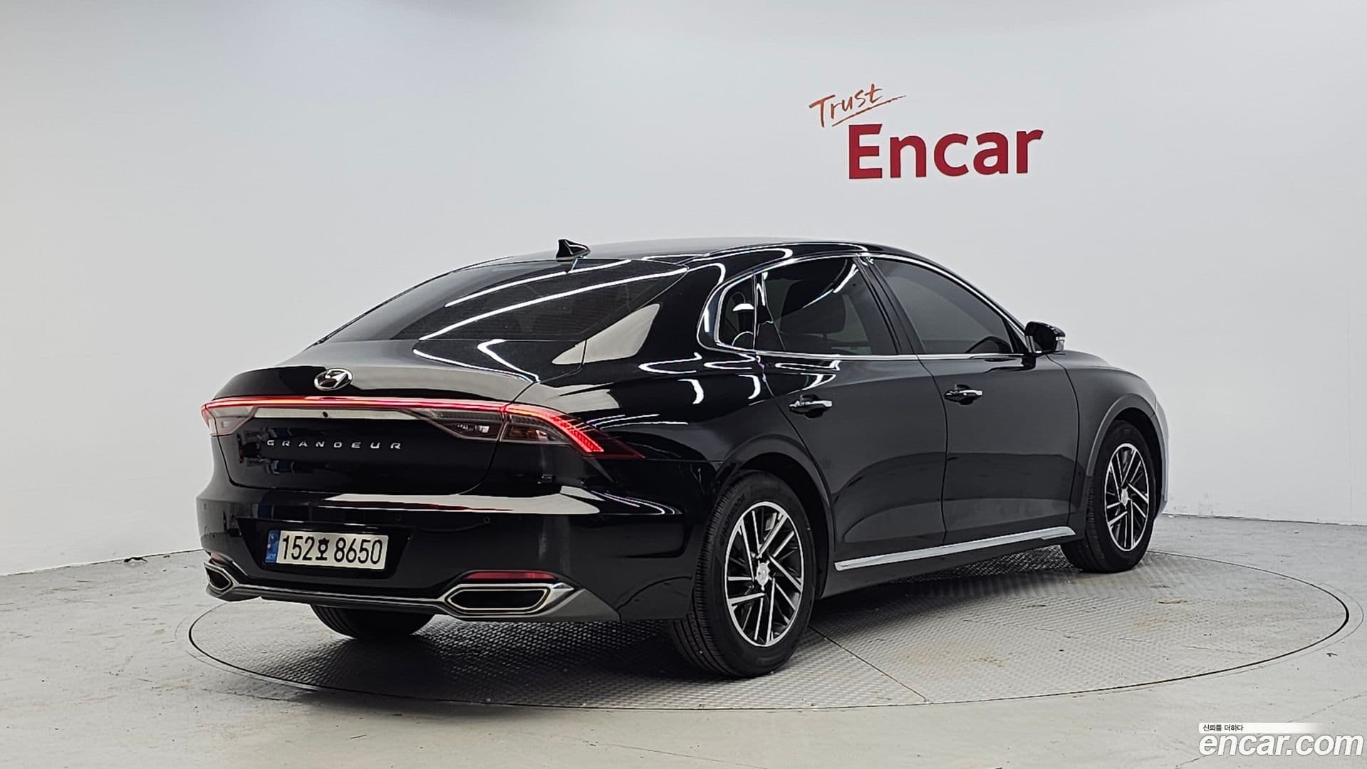 Main__Slider__Photo:Grandeur Hyundai 2020.9-1