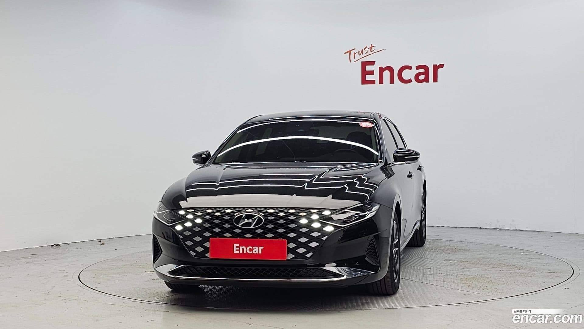 Main__Slider__Photo:Grandeur Hyundai 2020.9-2