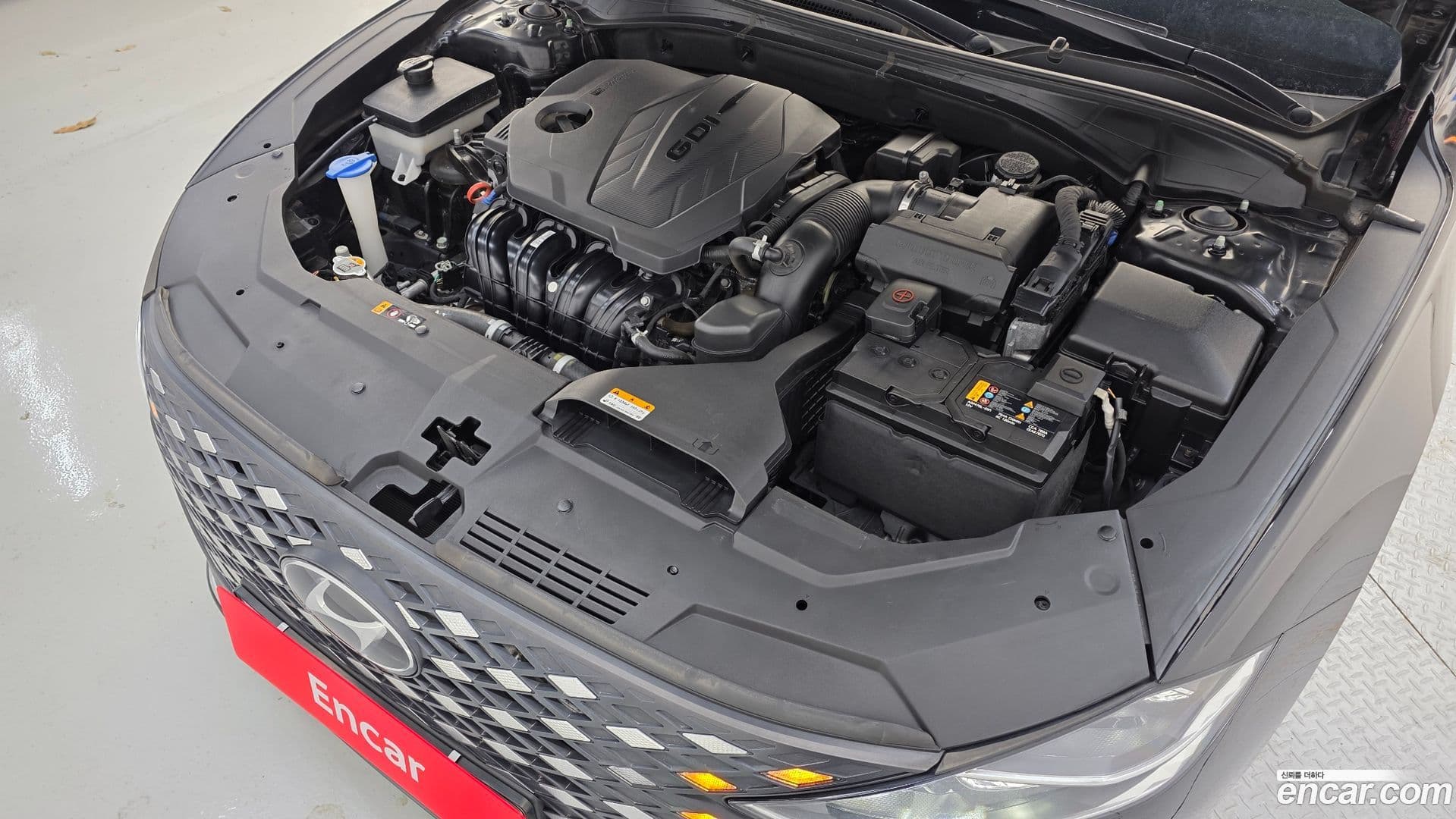 Main__Slider__Photo:Grandeur Hyundai 2020.9-5