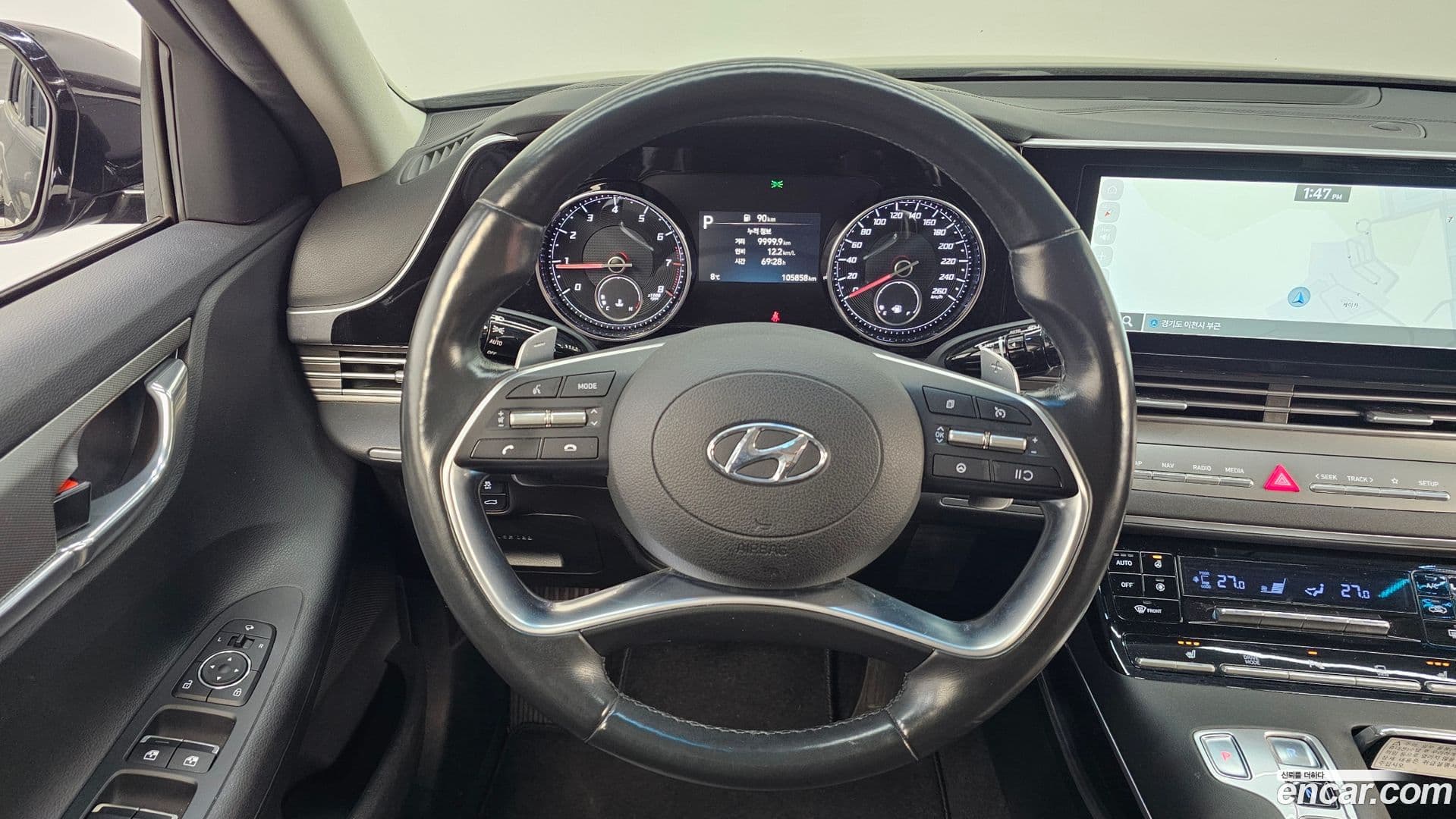 Main__Slider__Photo:Grandeur Hyundai 2020.9-12