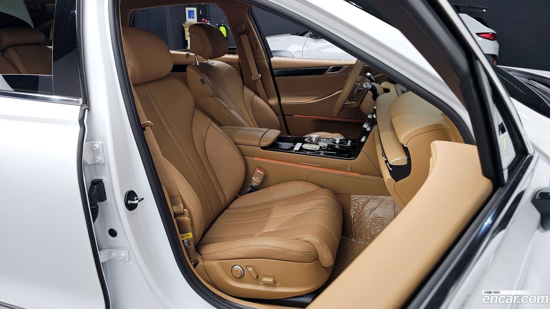 Main__Slider__Photo:G80 Genesis 2025.5-9