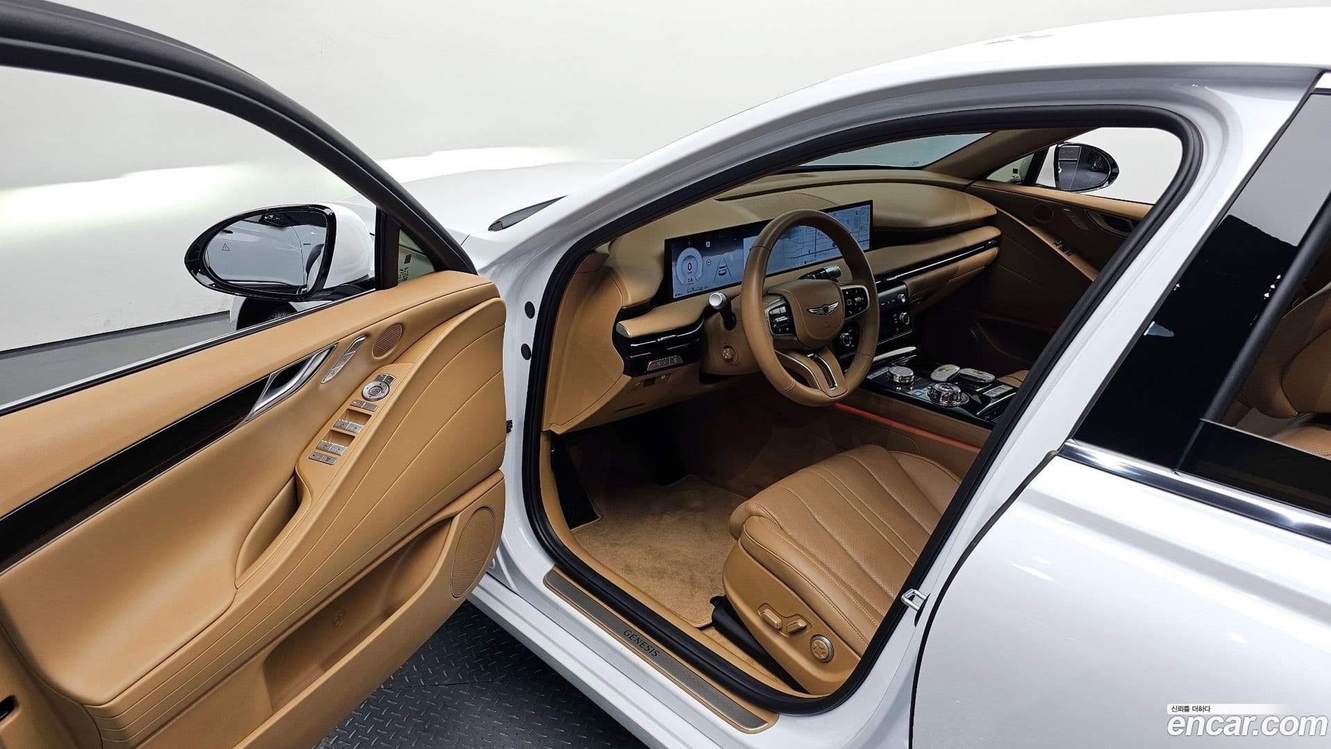 Main__Slider__Photo:G80 Genesis 2025.5-10